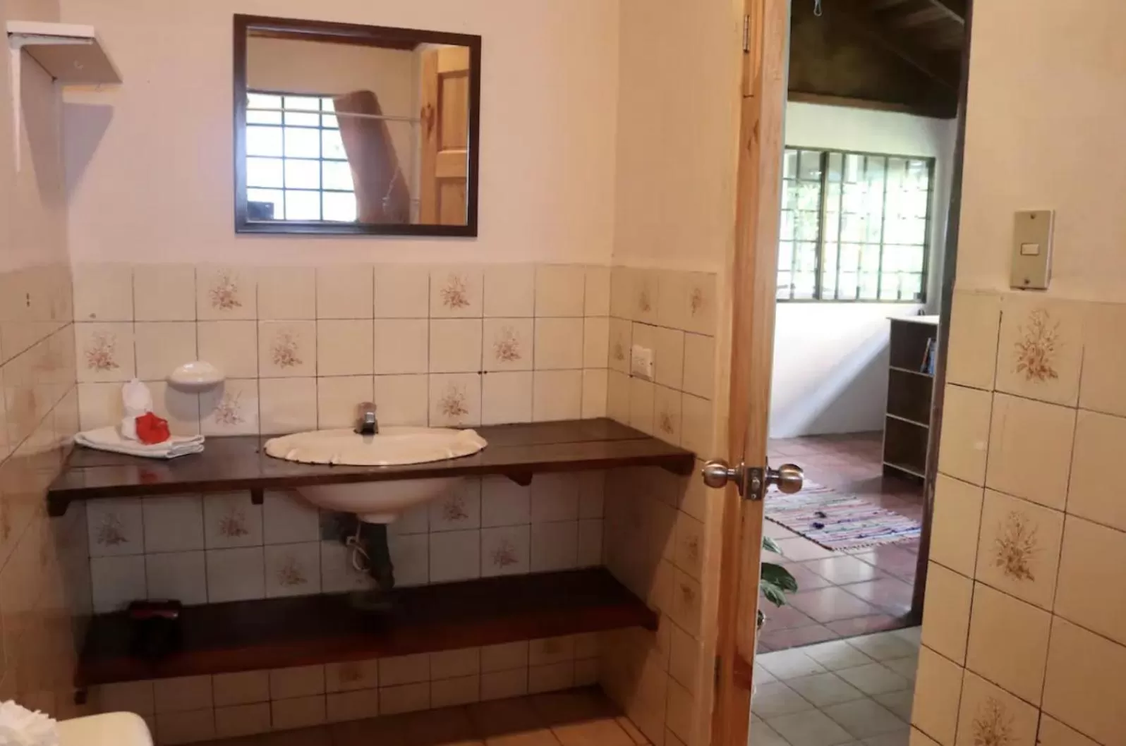 Bathroom in Casa G - Manuel Antonio oceanview hotel