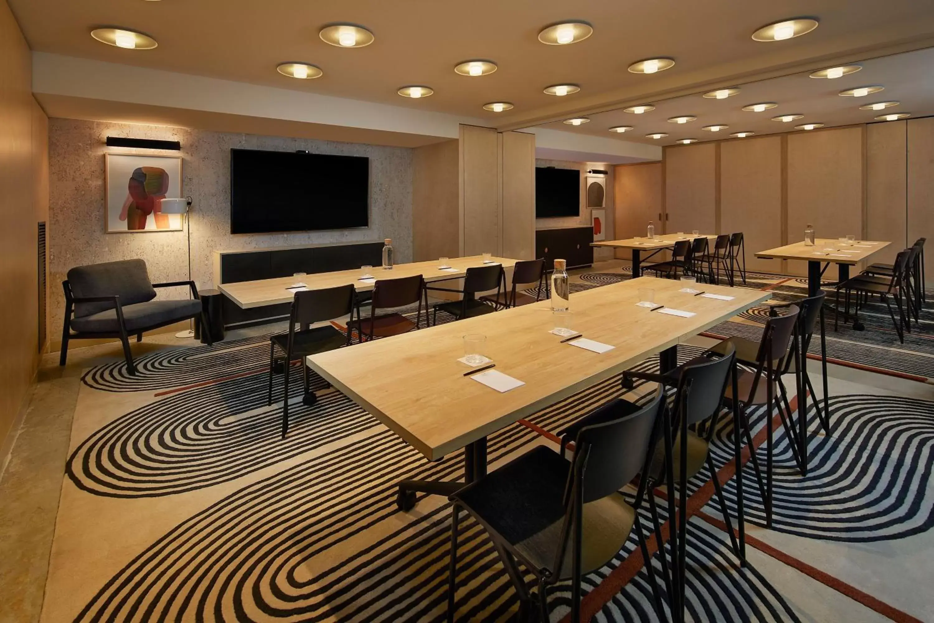 Meeting/conference room in Moxy Sydney Airport