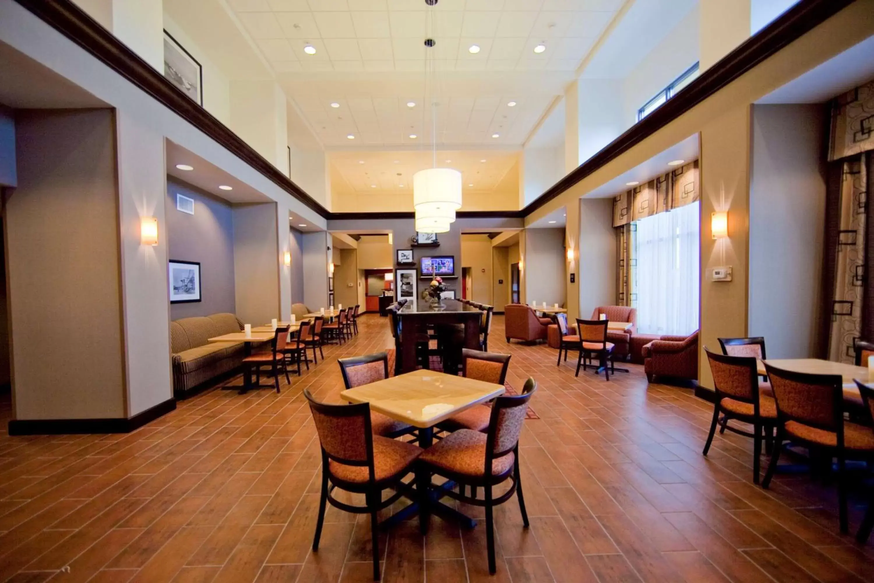 Lobby or reception, Restaurant/Places to Eat in Hampton Inn & Suites by Hilton Seattle/Kent