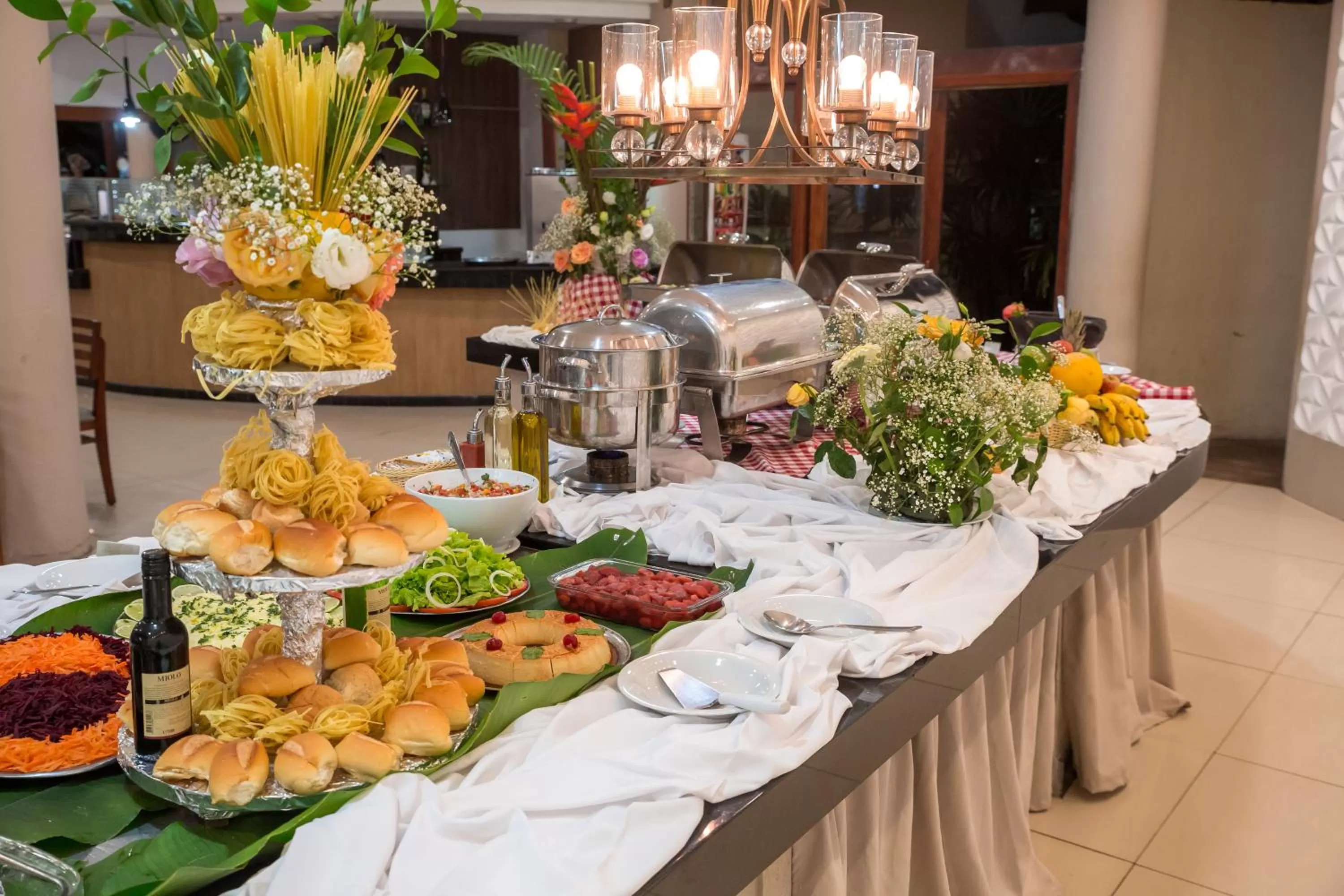 Food and drinks in Floral Inn Family