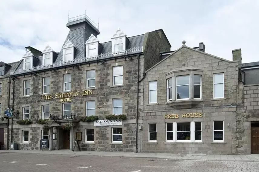 Facade/entrance, Property Building in The Saltoun Inn