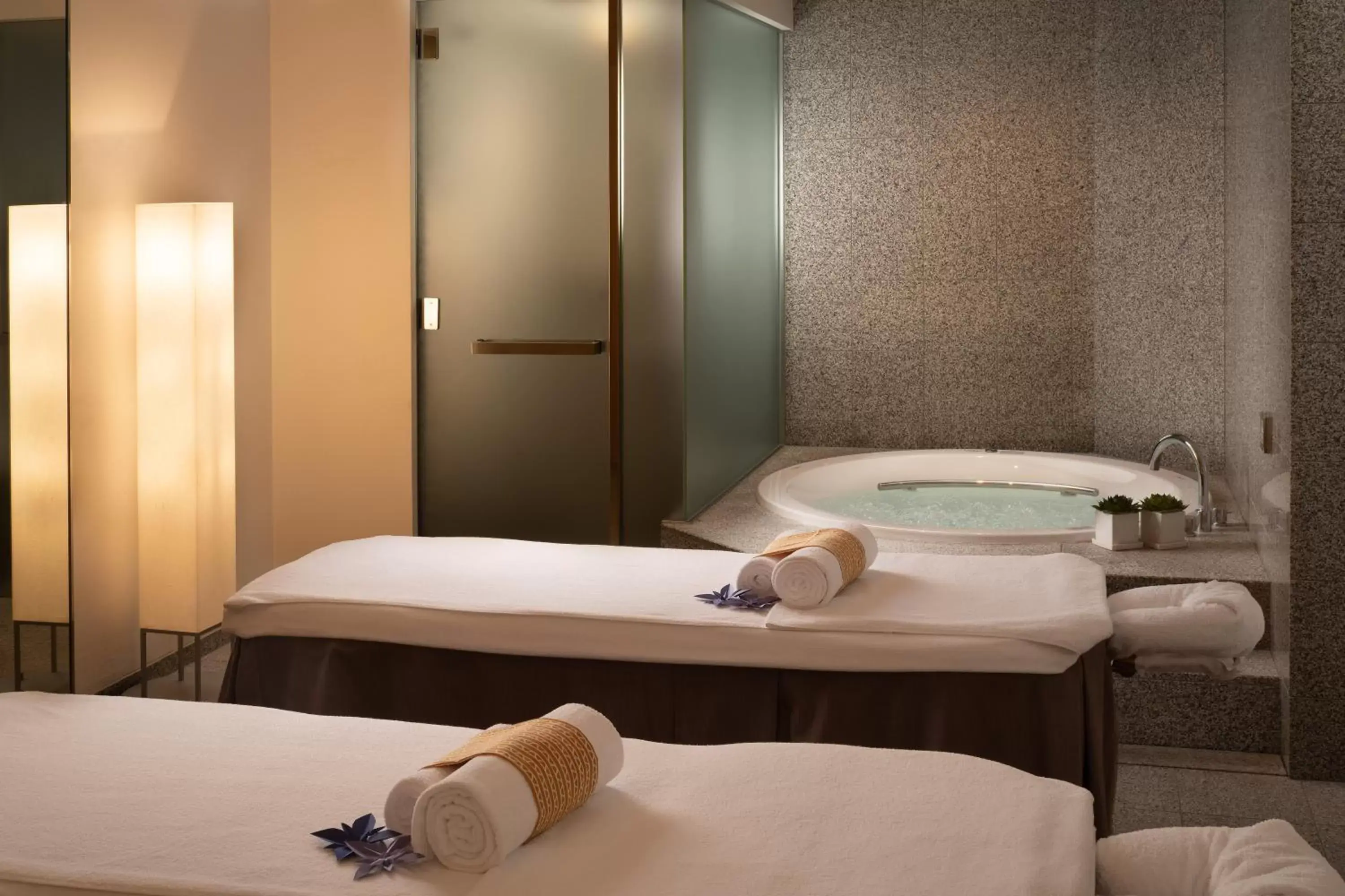 Spa and wellness centre/facilities, Bed in Hyatt Regency Kyoto