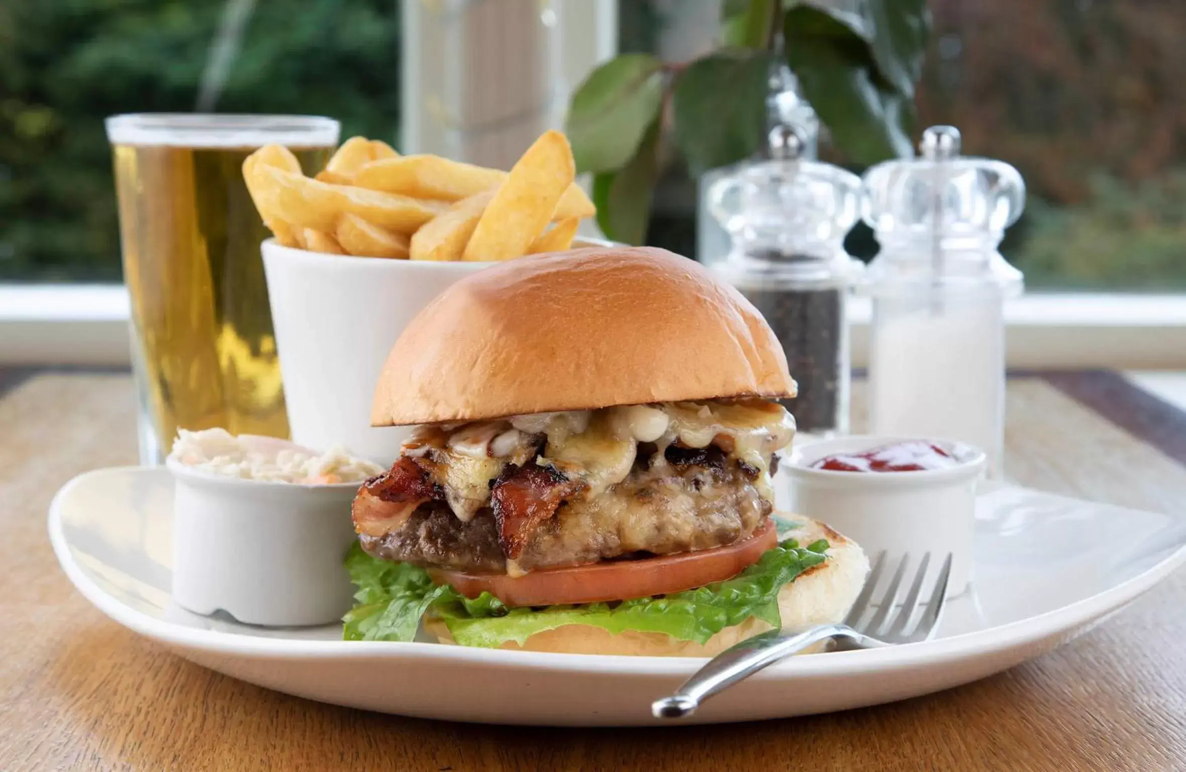 Food and drinks in The Murray Park Hotel Food and drinks in The Murray Park Hotel