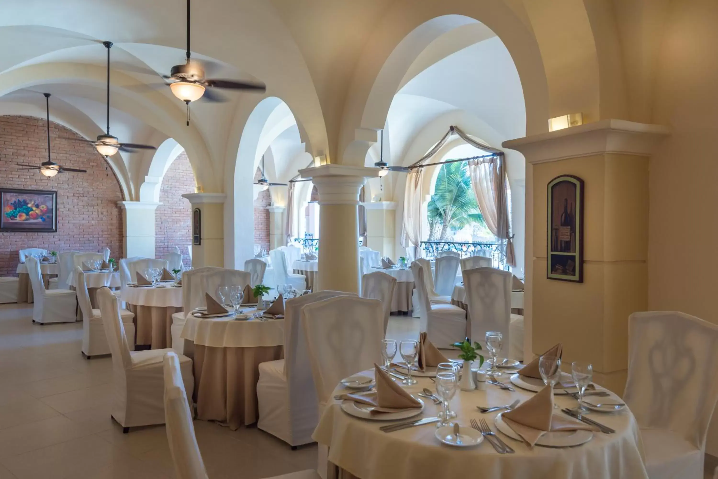 Banquet/Function facilities, Restaurant/Places to Eat in Occidental Caribe - All Inclusive