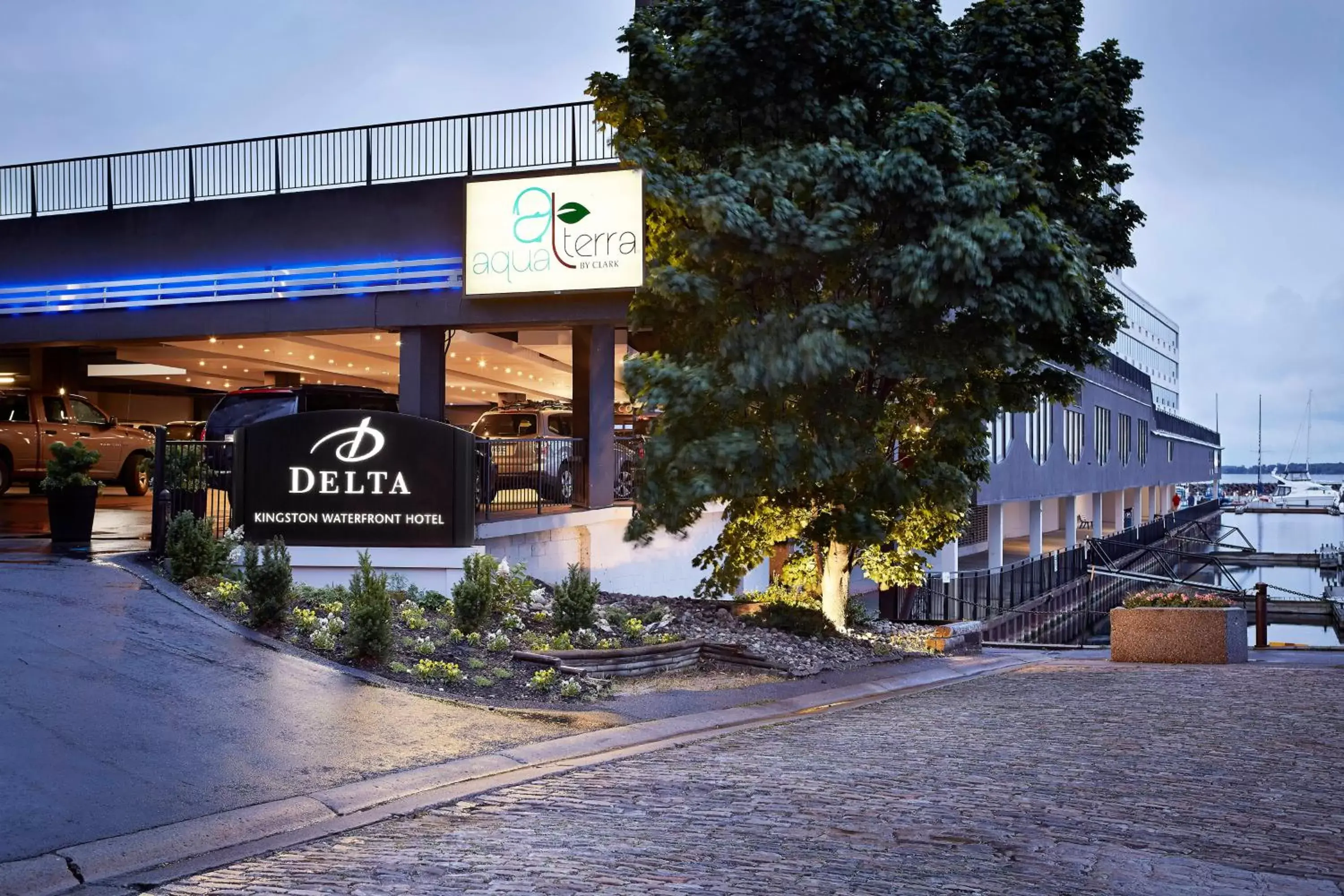 Property Building in Delta Hotels by Marriott Kingston Waterfront