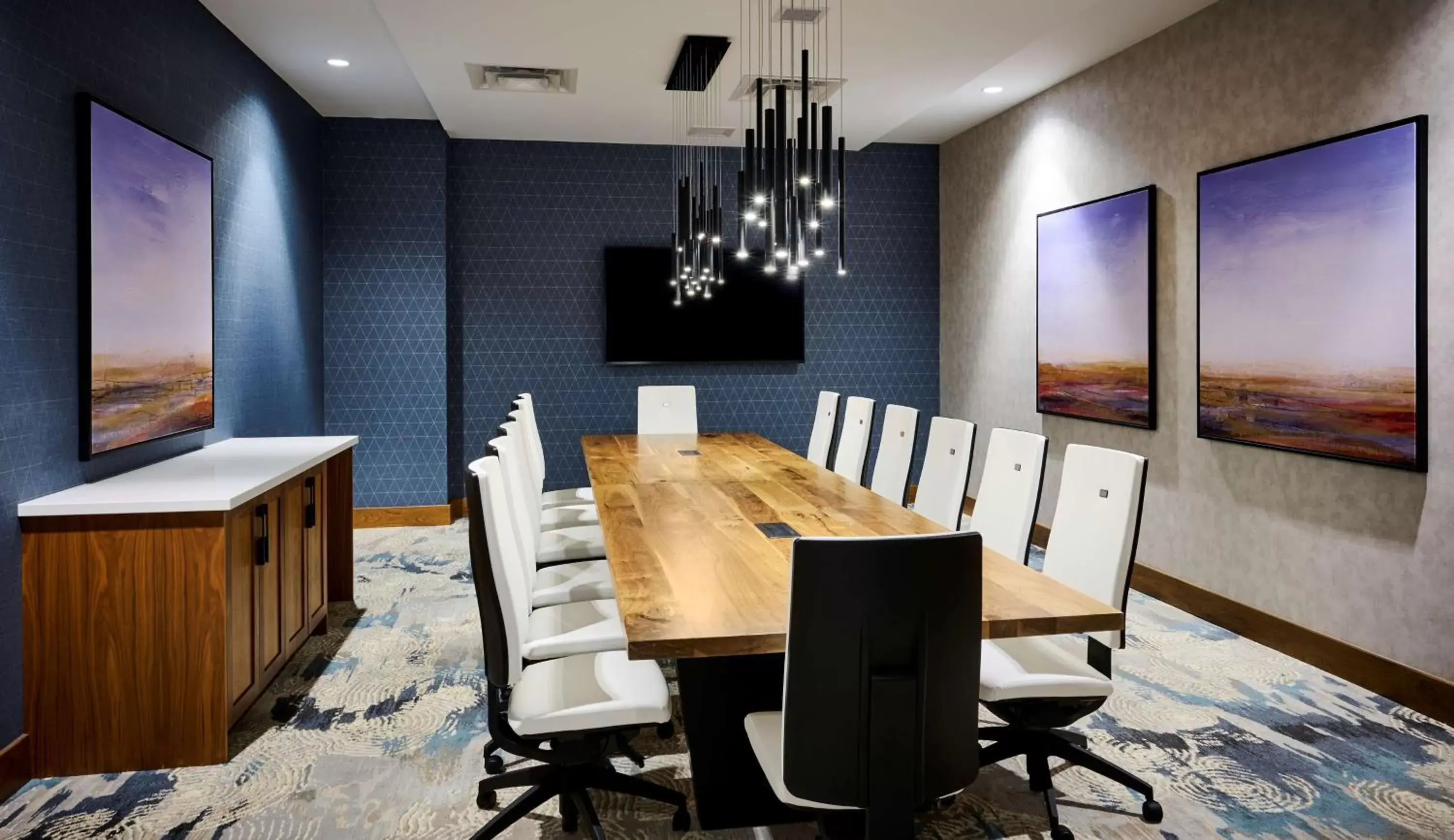 Meeting/conference room in DoubleTree by Hilton Windsor, ON