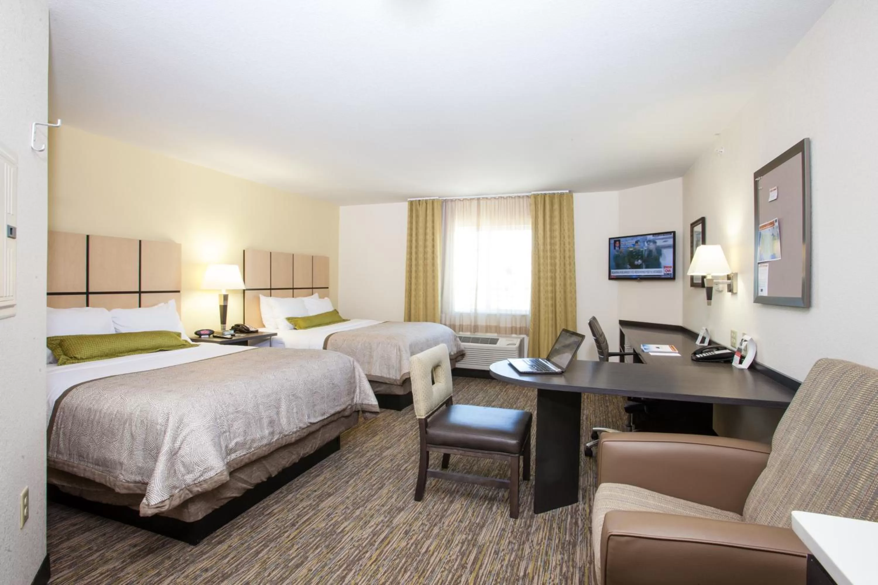 Photo of the whole room, Bed in Candlewood Suites New Braunfels by IHG