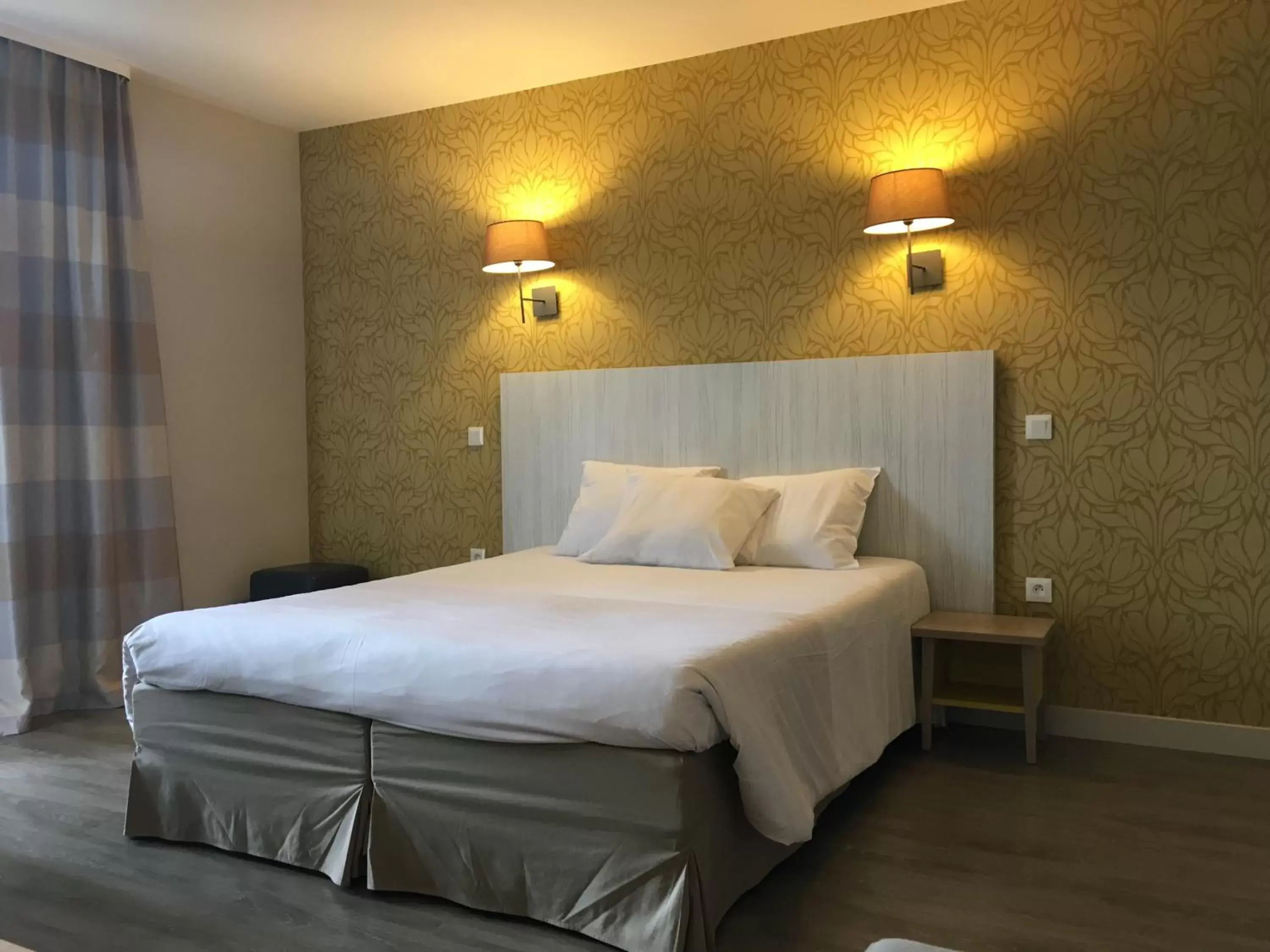 Bed in B’O Resort & Spa