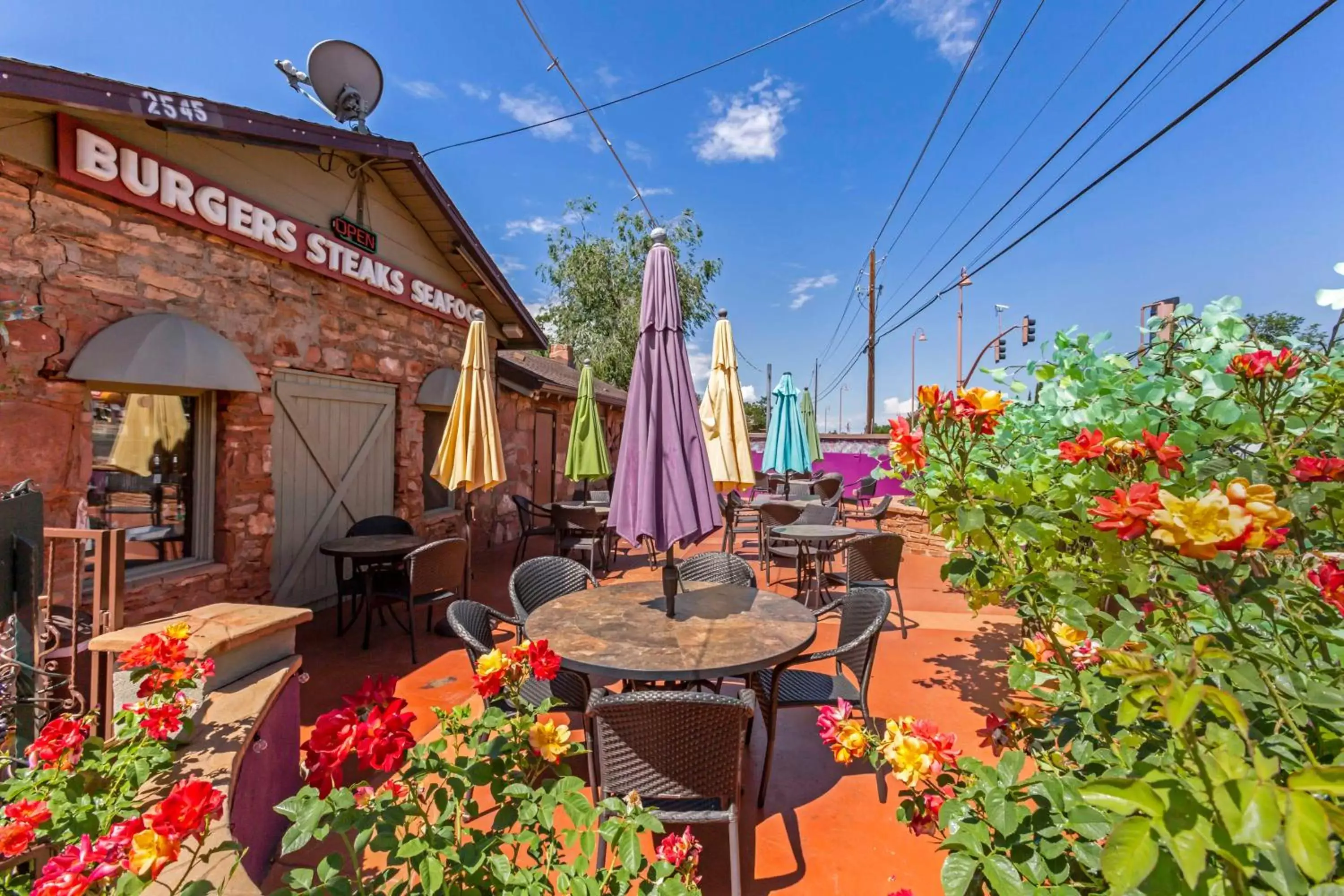 Restaurant/places to eat in Aiden by Best Western Sedona