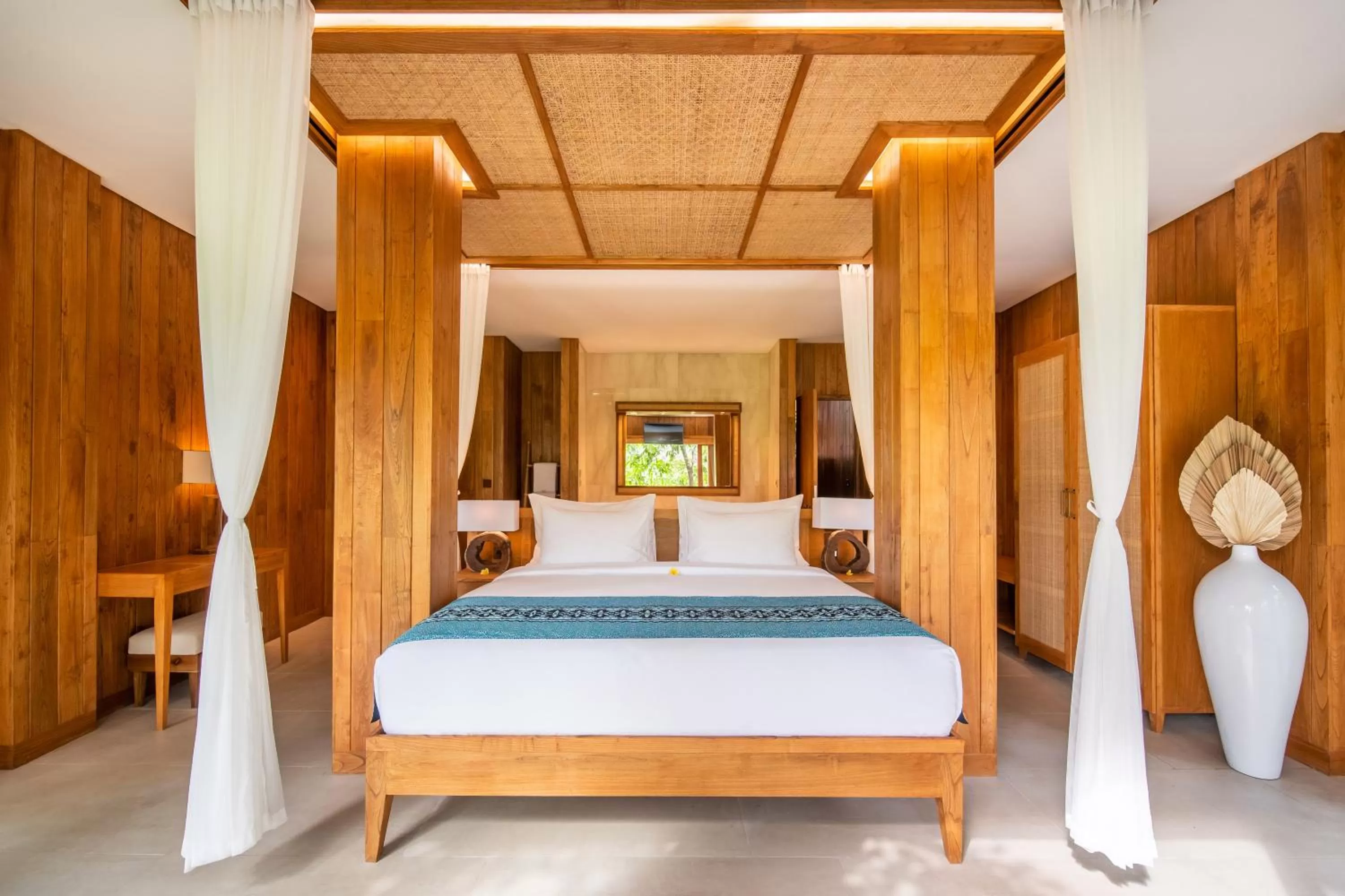  Jungle Suites with Free Daily Luxury Spa Treatment in Kappa Senses Ubud
