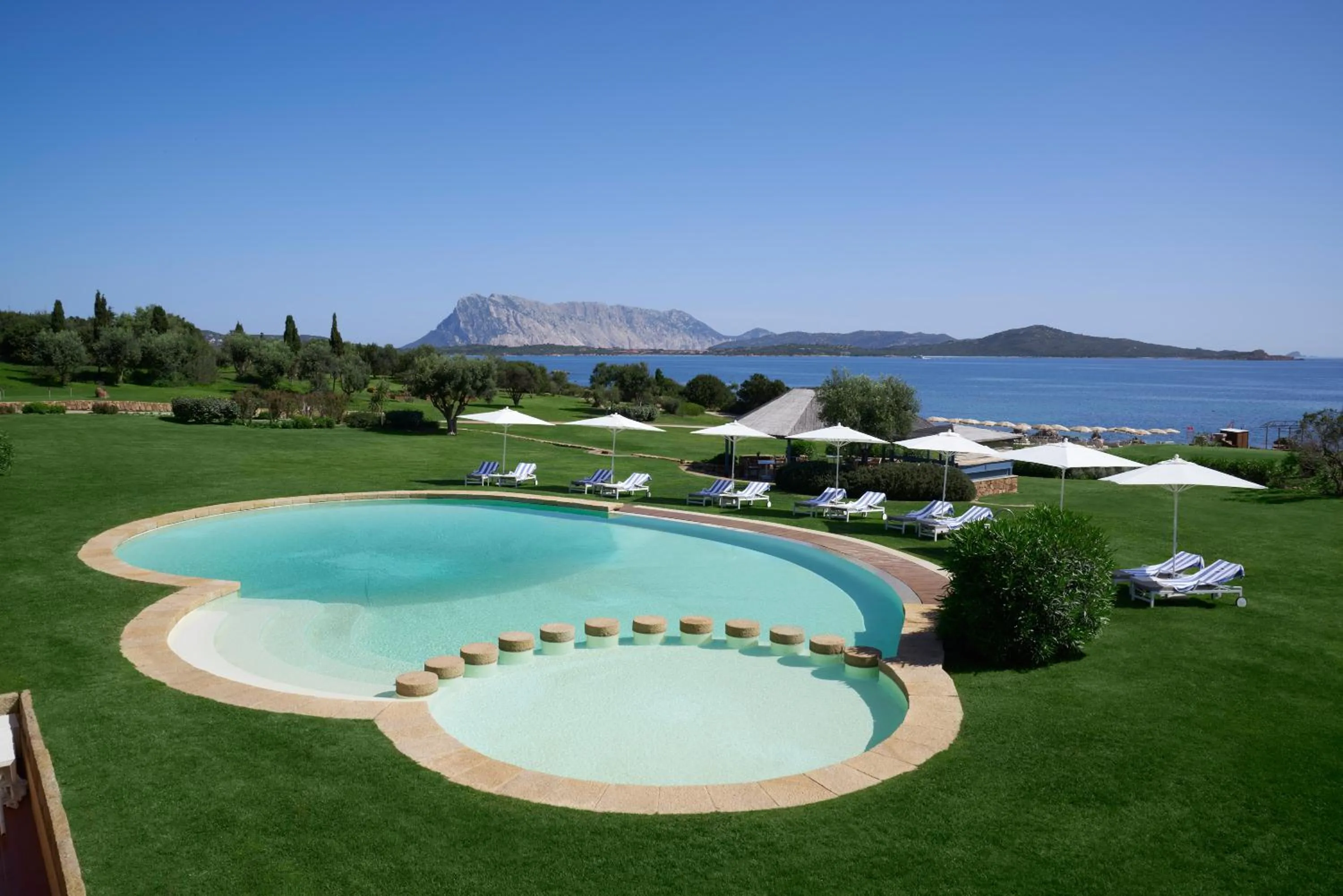 Swimming pool in Due Lune Puntaldia Resort & Golf