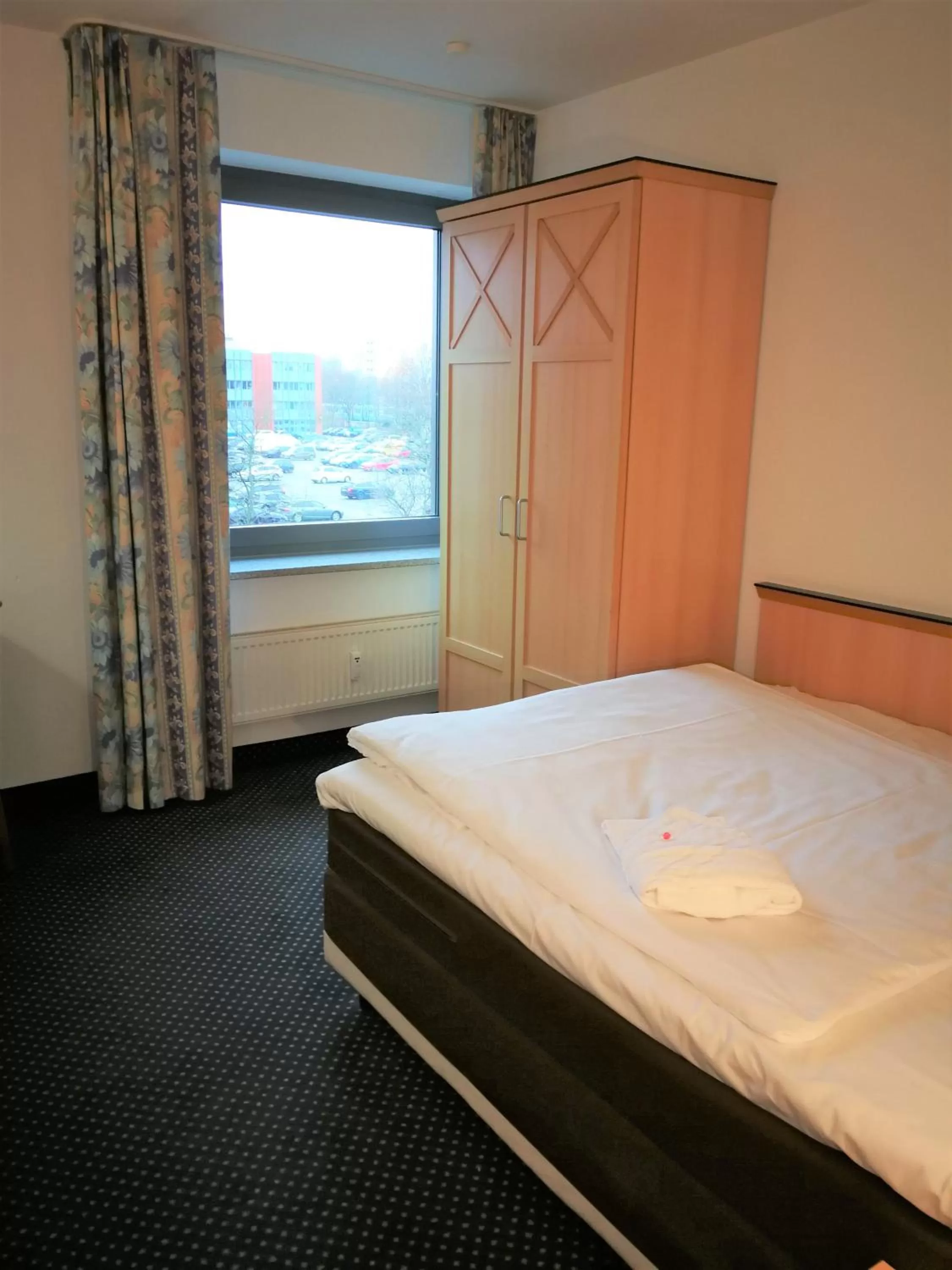 Bed in Hotel NEAR BY