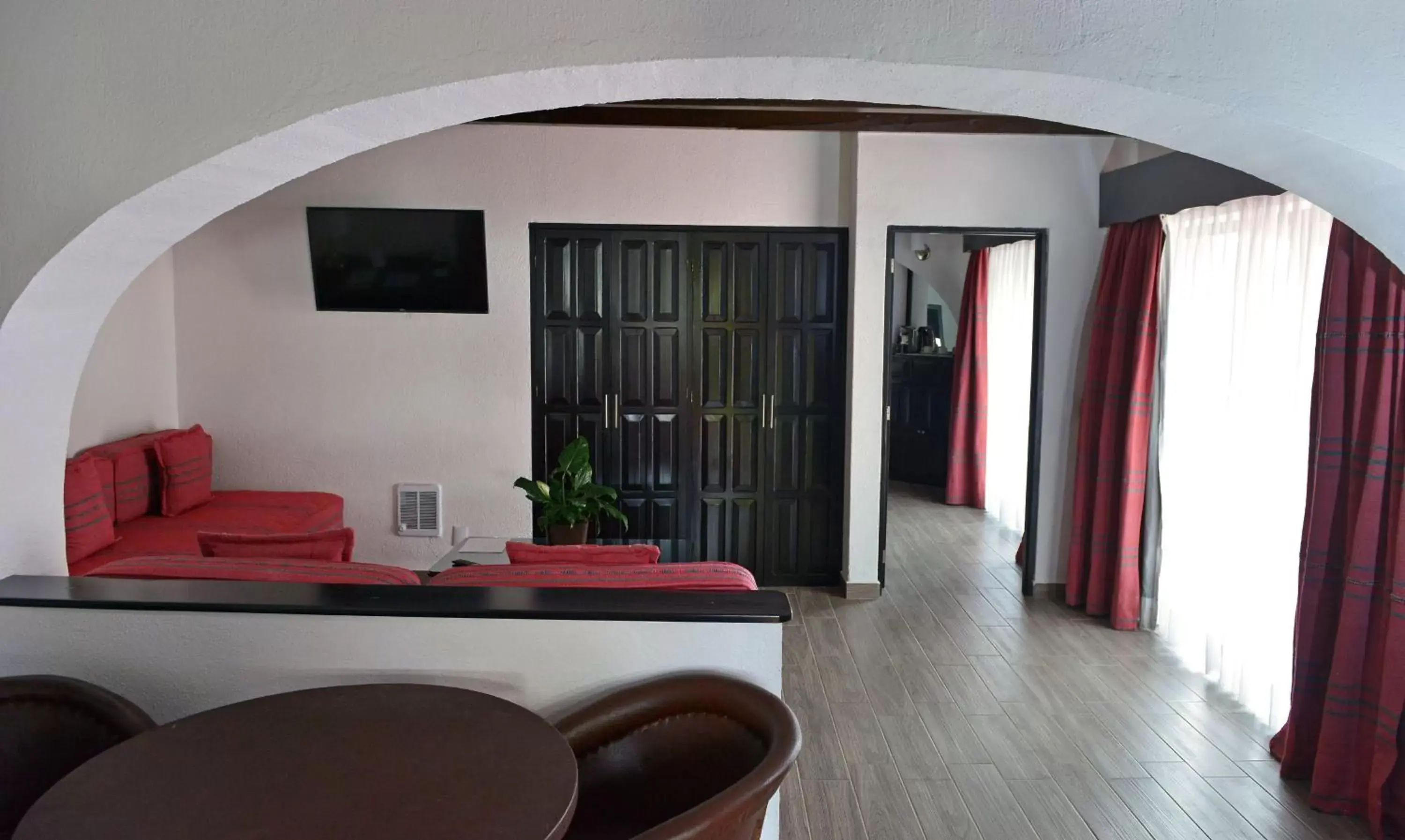 Communal lounge/ TV room, Seating Area in Best Western Plus Posada de Don Vasco