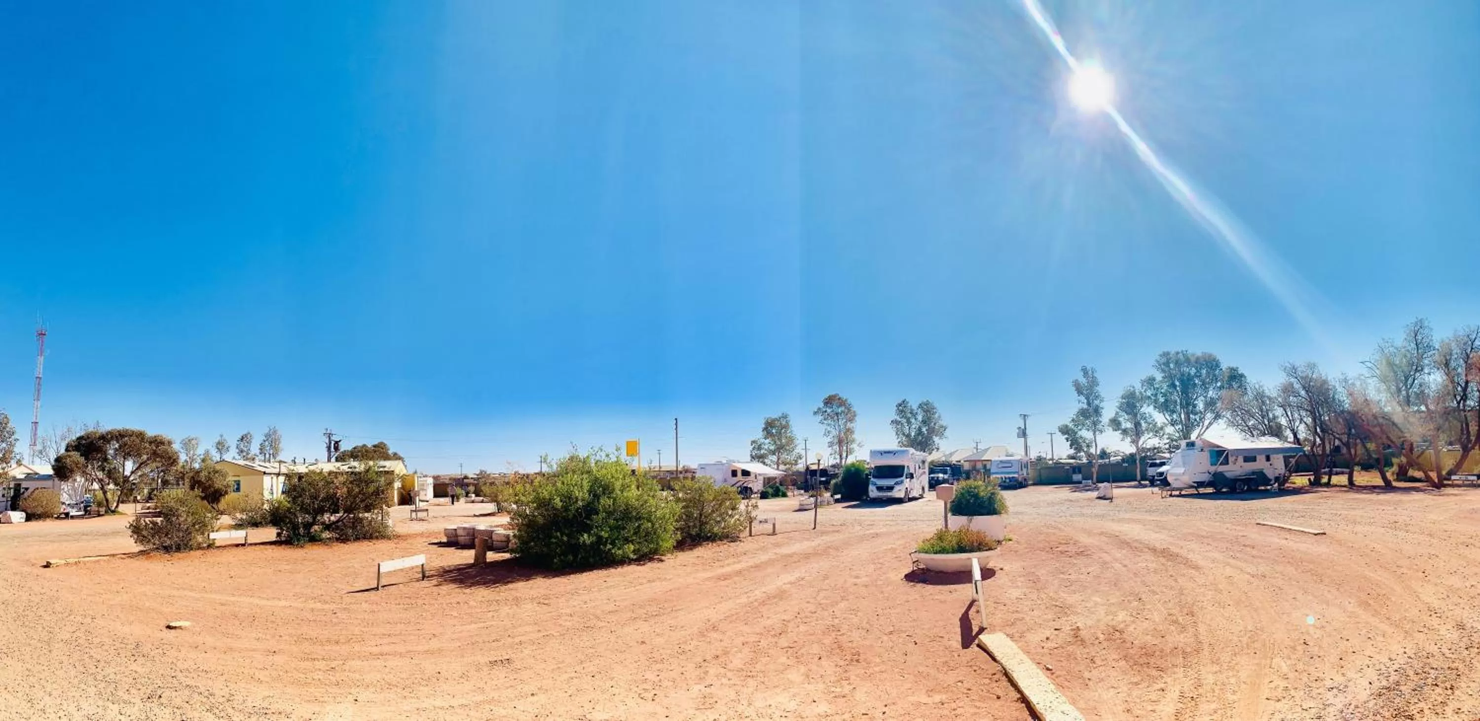 Natural landscape in Opal Inn Hotel, Motel, Caravan Park