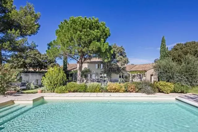 Swimming Pool in Maison Les Chênes