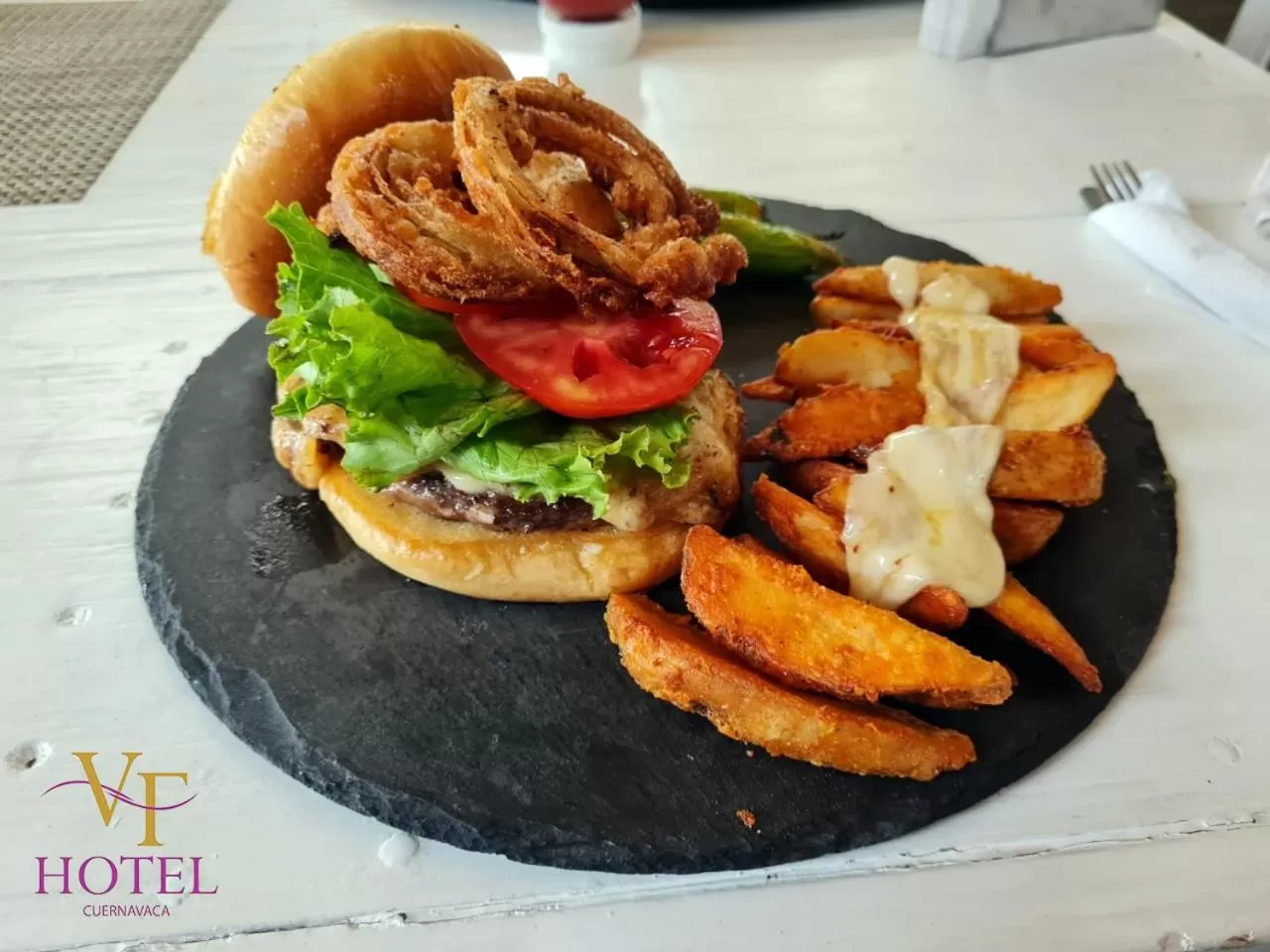 Restaurant/places to eat in Vf Hotel