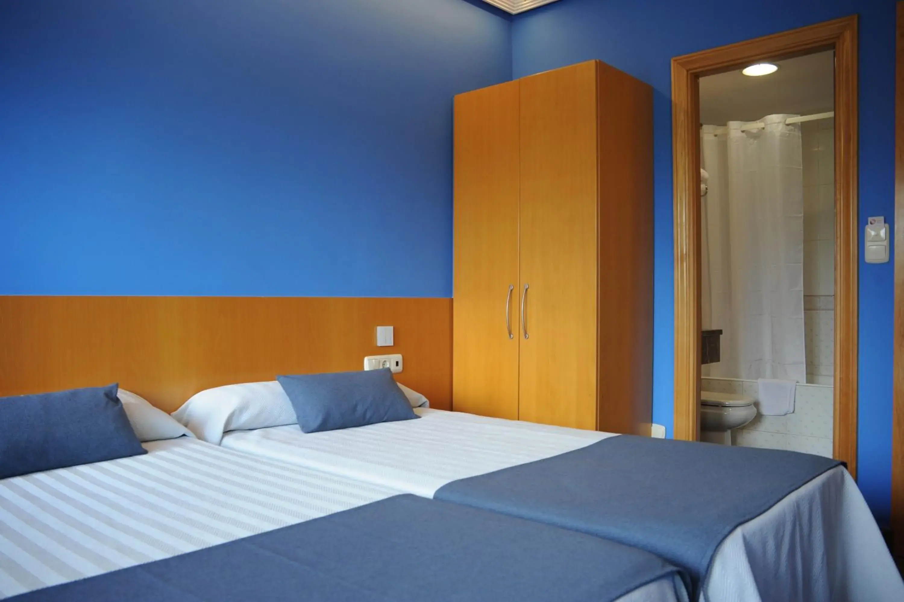 Bedroom, Bed in Hotel Aitana