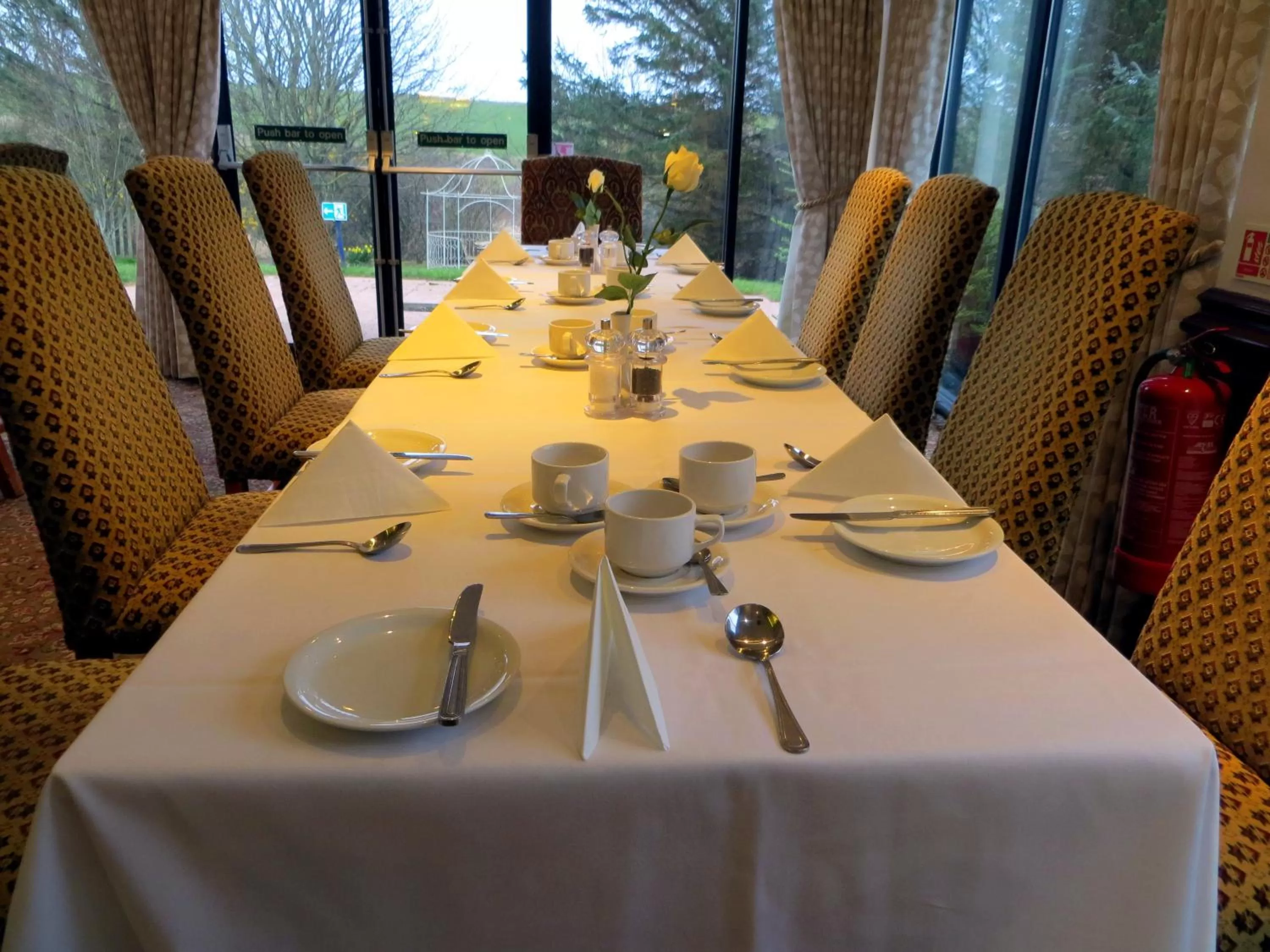 Restaurant/places to eat in The Waterside