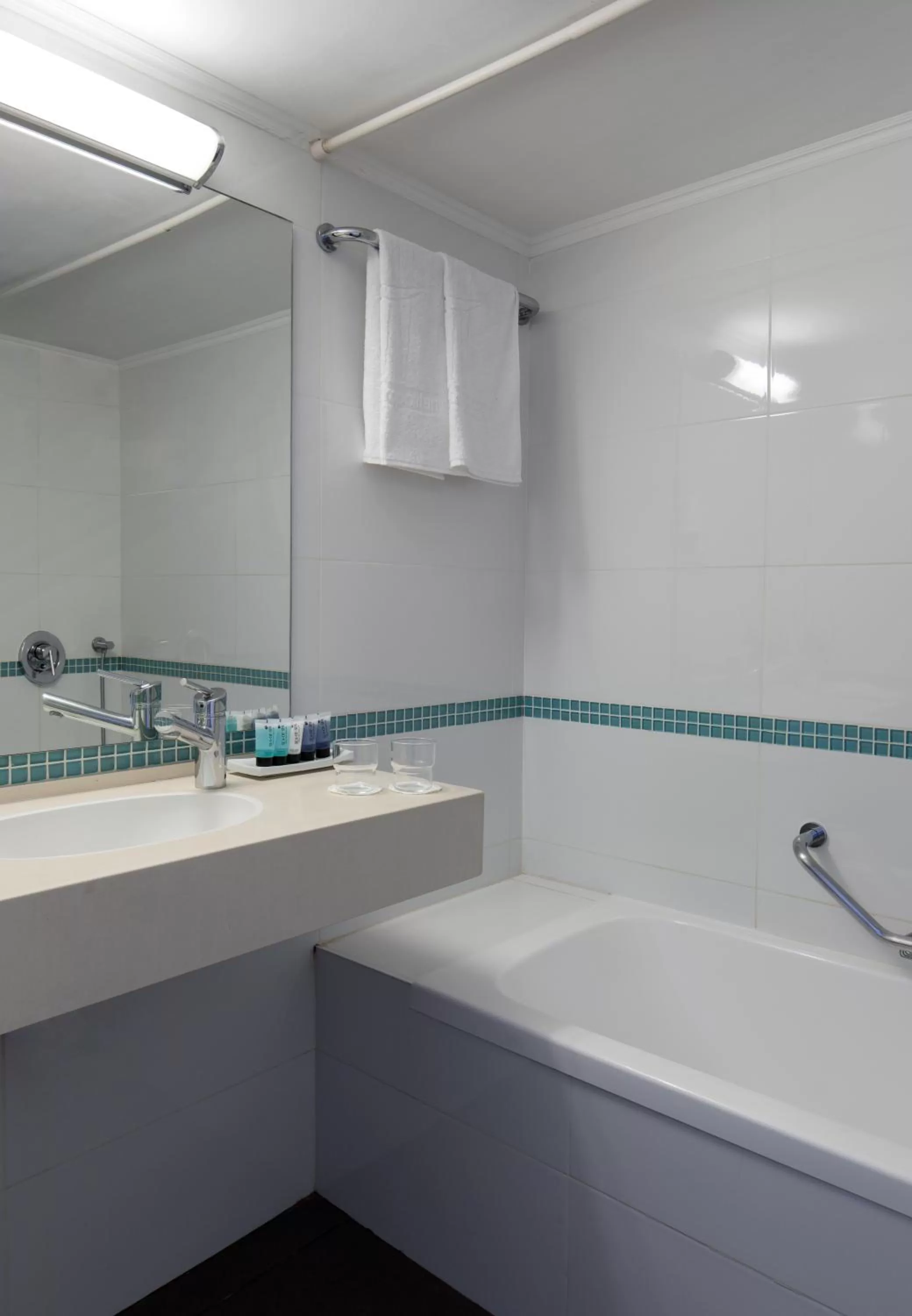 Toilet in Metropolitan Hotel