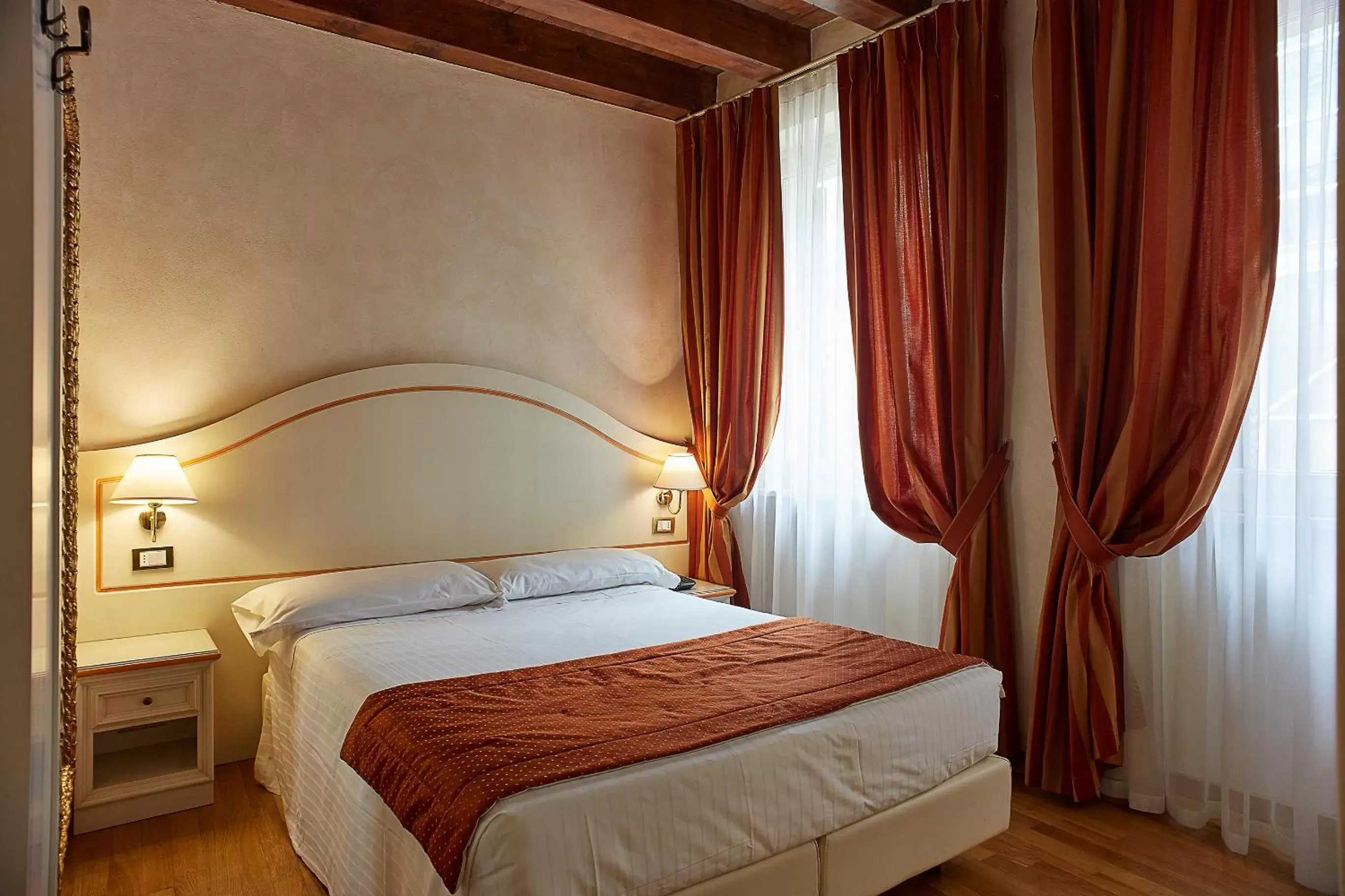 Bedroom, Bed in Albergo Mazzanti