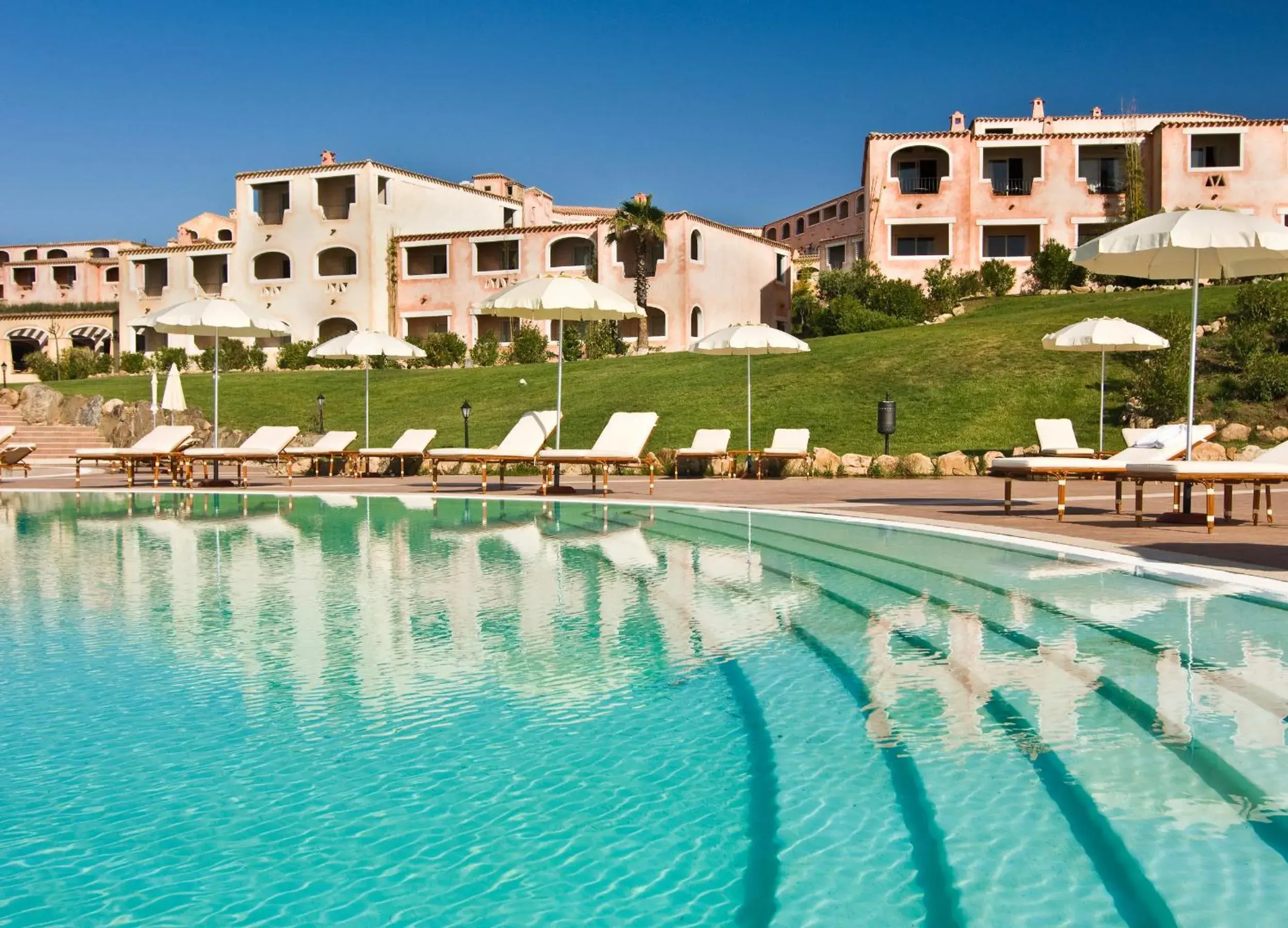 Facade/entrance, Property Building in Colonna Resort