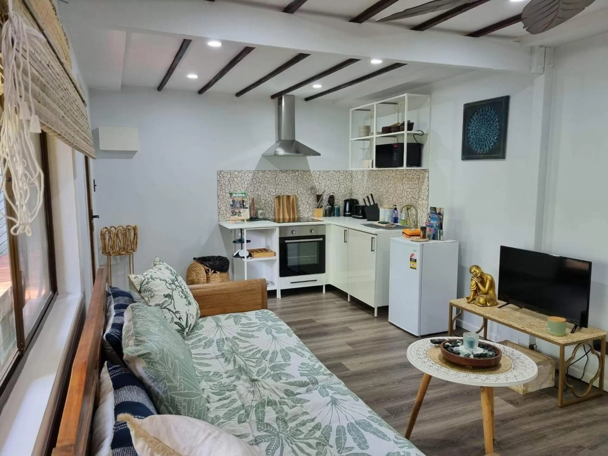 TV and multimedia, Seating Area in Rahasia Rainforest Retreat