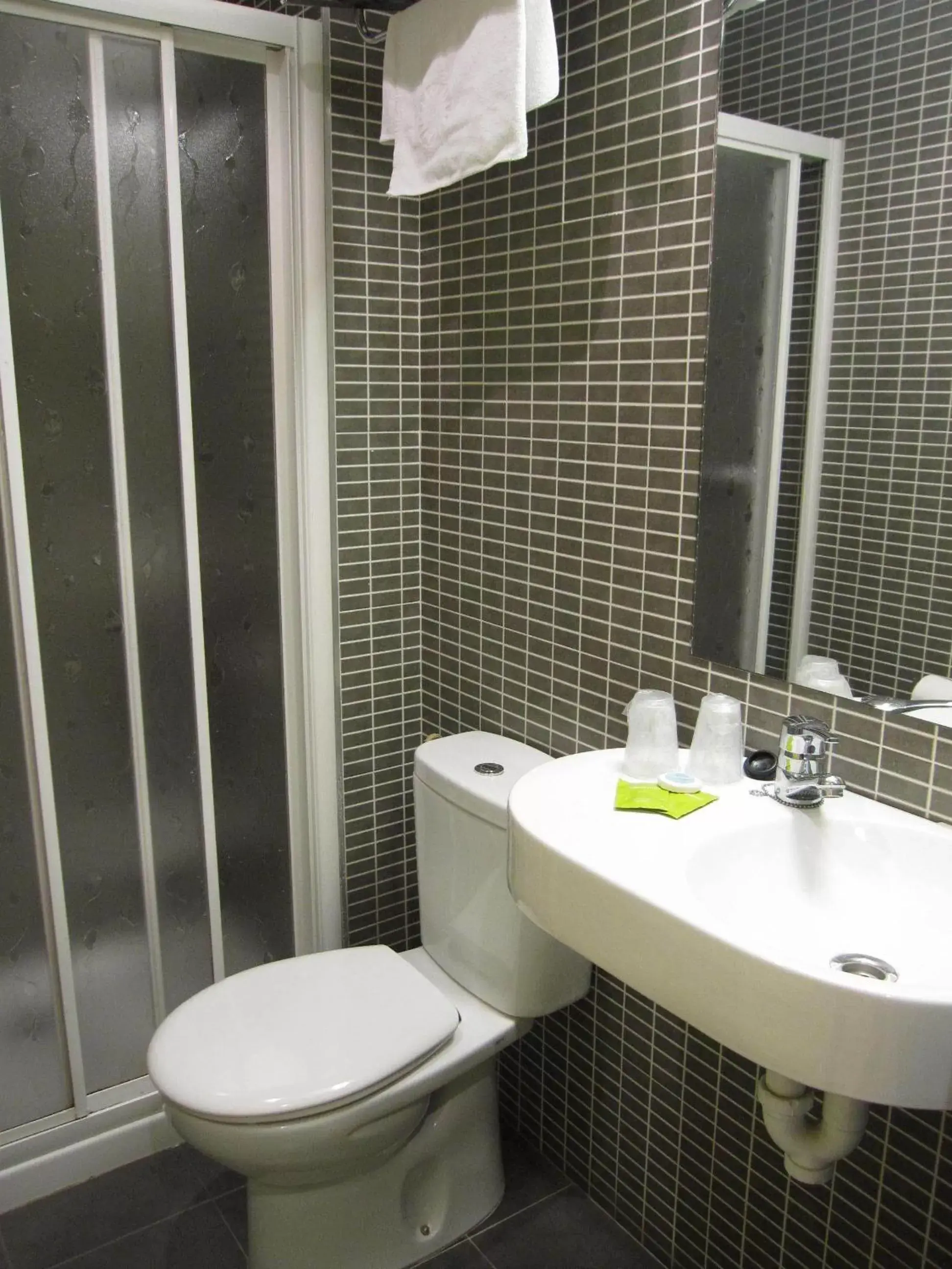 Bathroom in Hotel Bilbi
