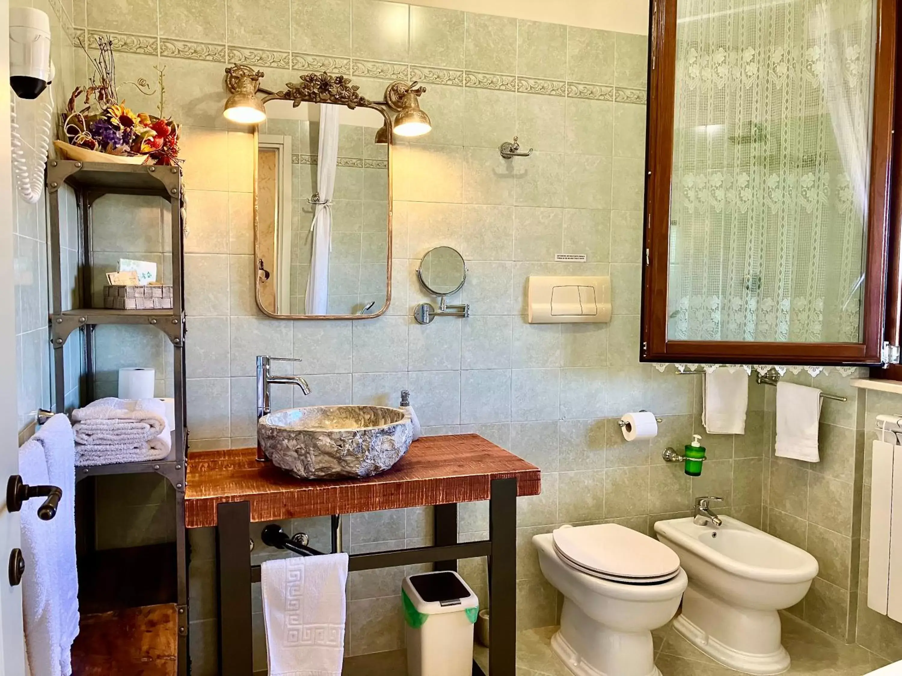 Toilet, Bathroom in B&B Desenzano Paradise