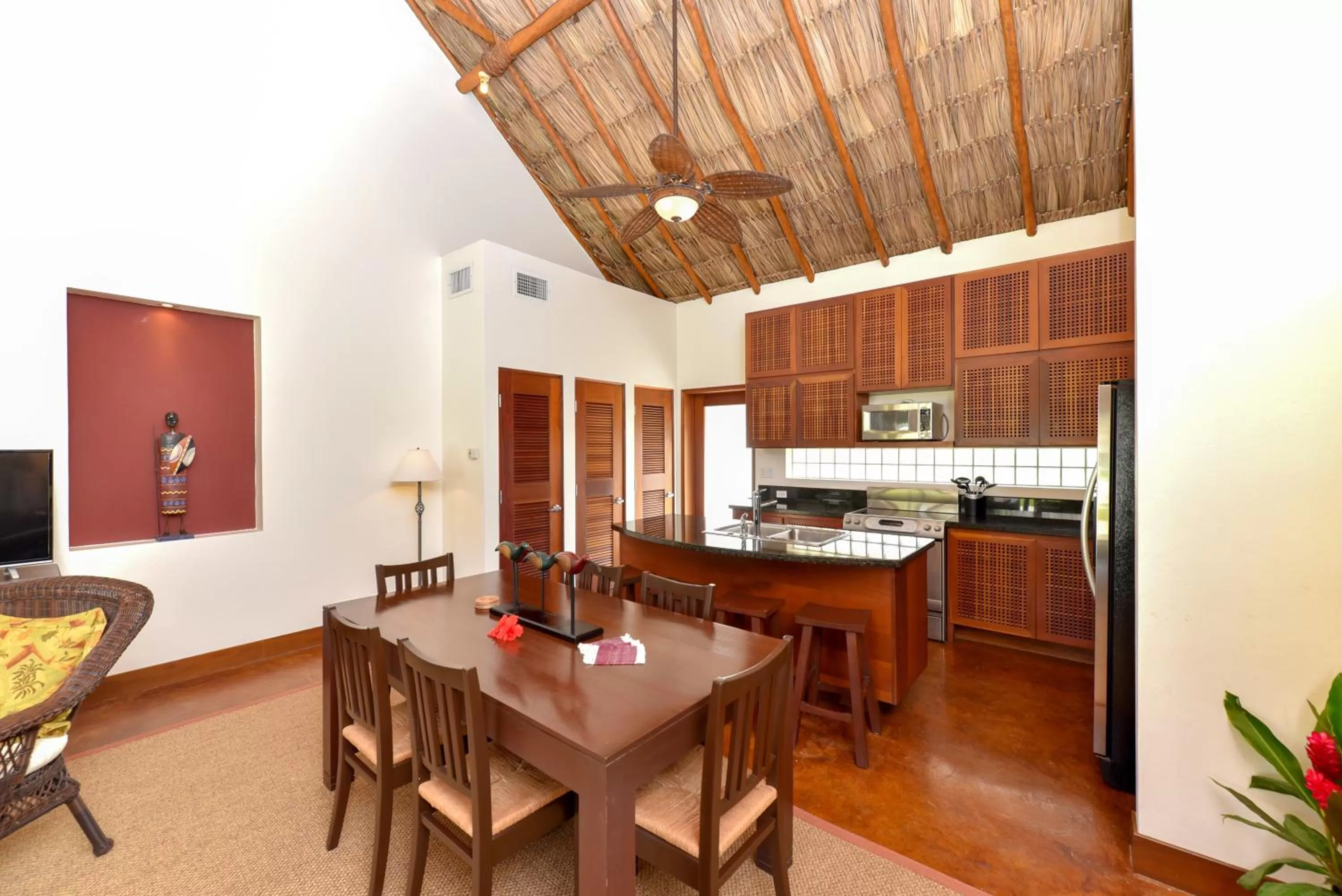 Dining area in Victoria House Resort & Spa