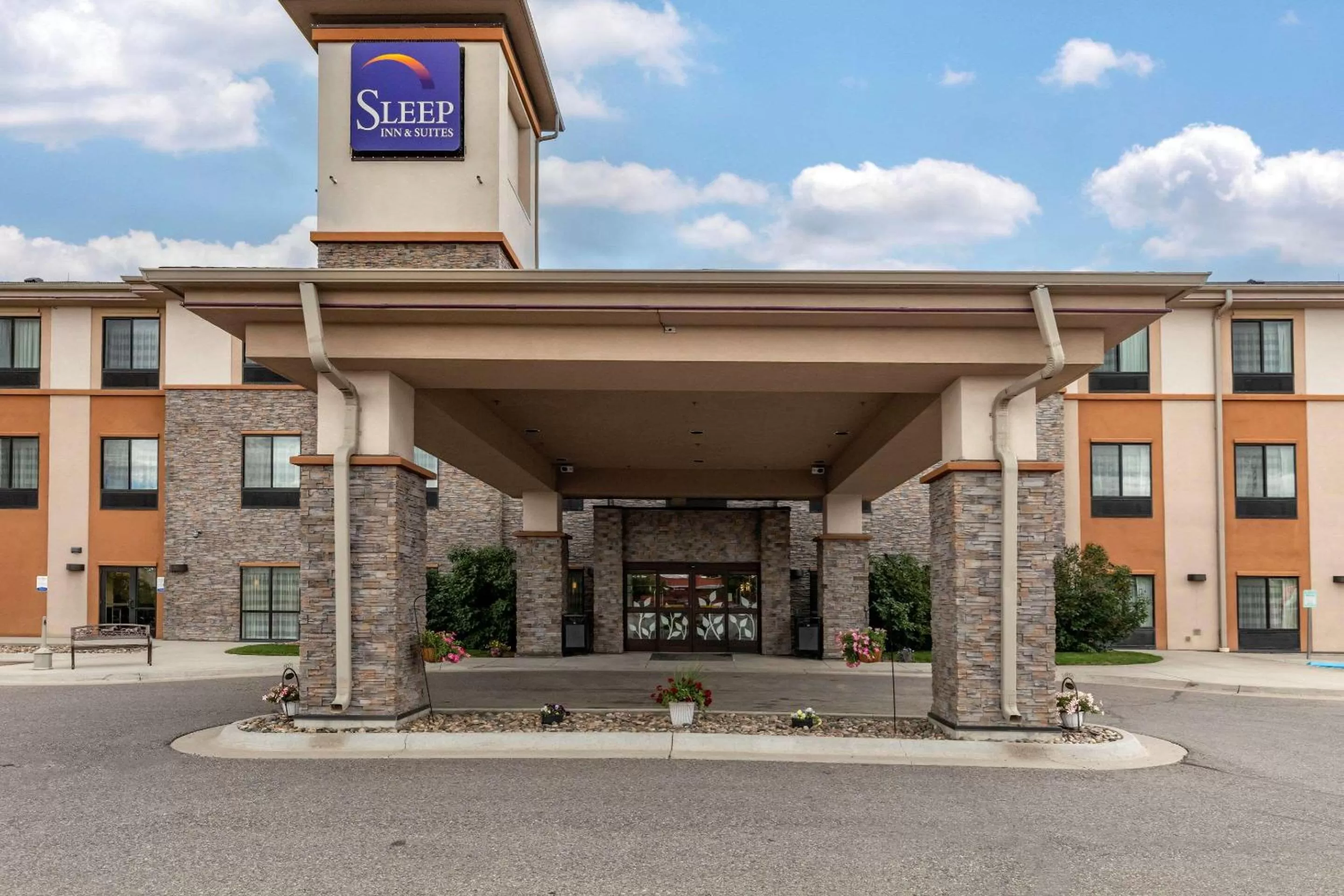 Property building in Sleep Inn & Suites Miles City I-94