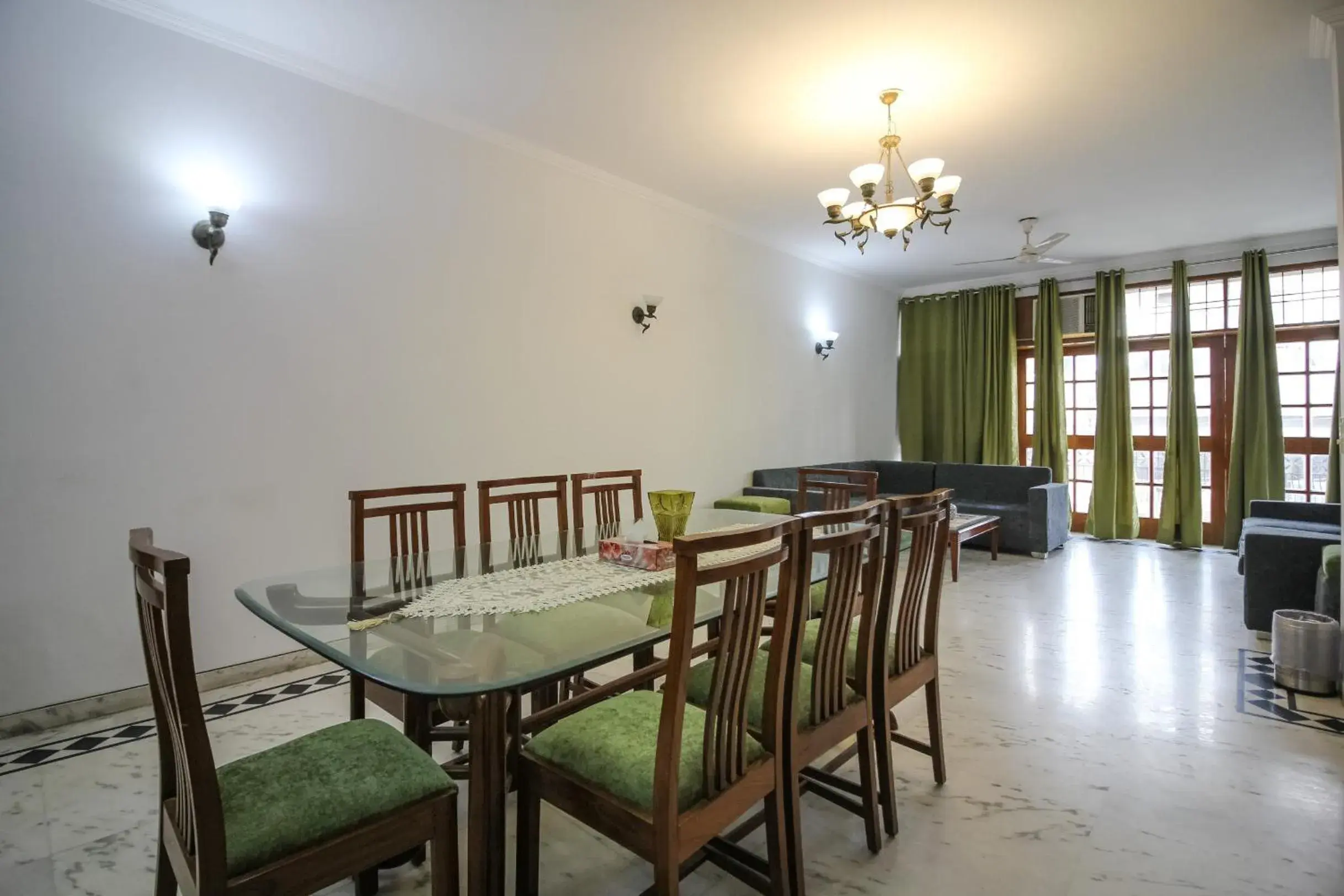 Staff, Dining Area in Under My Roof Green Park