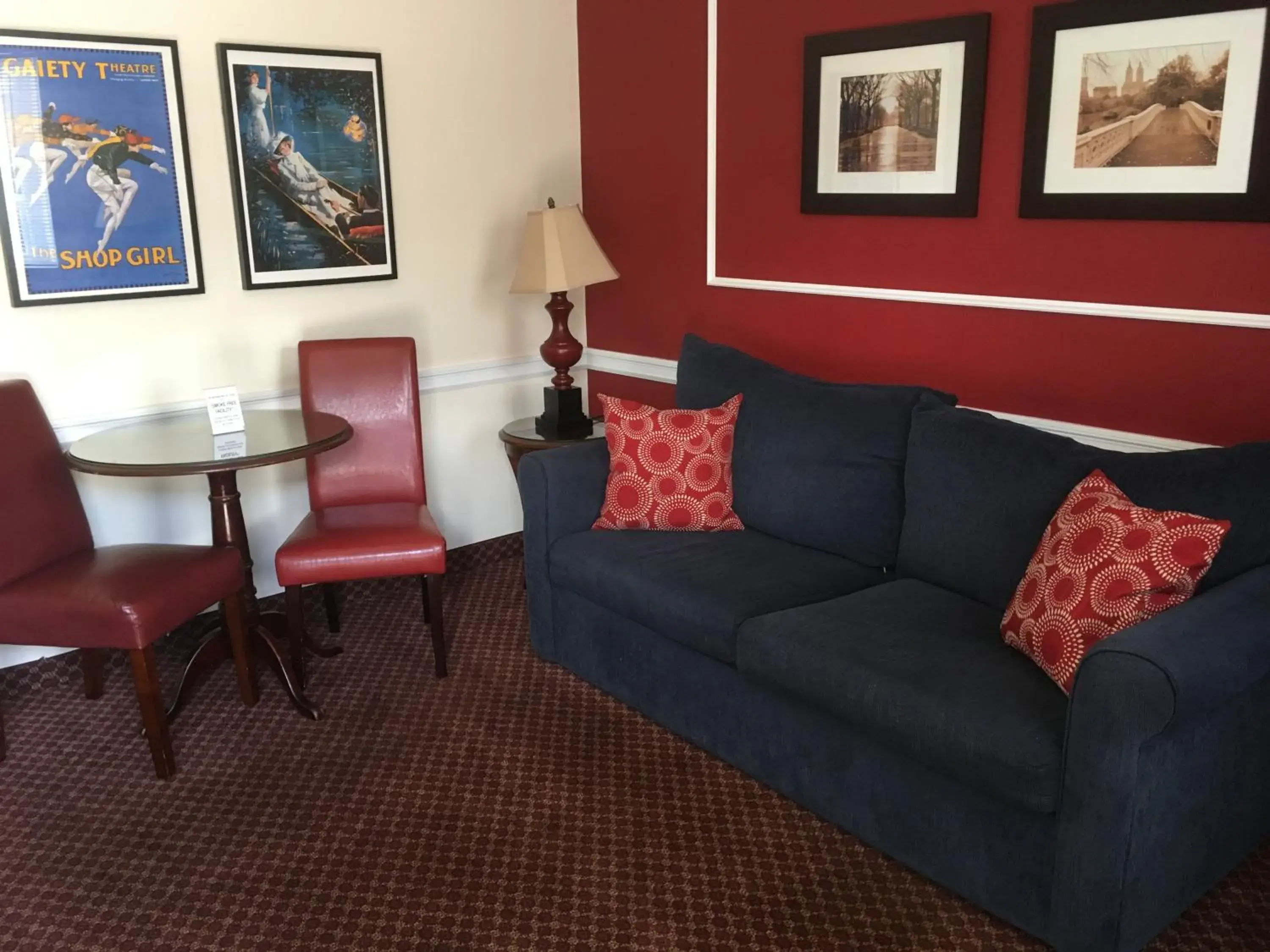 Living room, Seating Area in Whitman Motor Lodge