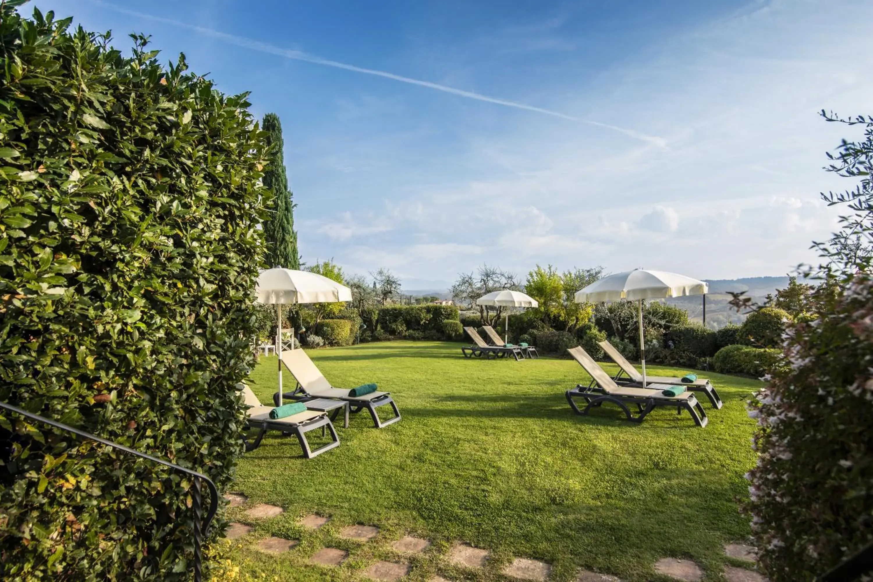 Activities, Garden in Relais Santa Chiara Hotel