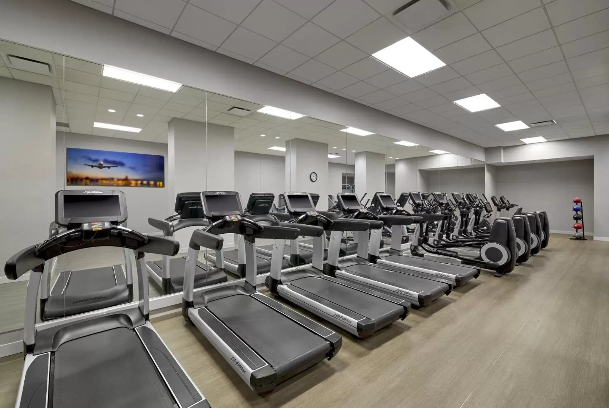 Spa and wellness centre/facilities, Fitness Center/Facilities in Loews Chicago O'Hare Hotel