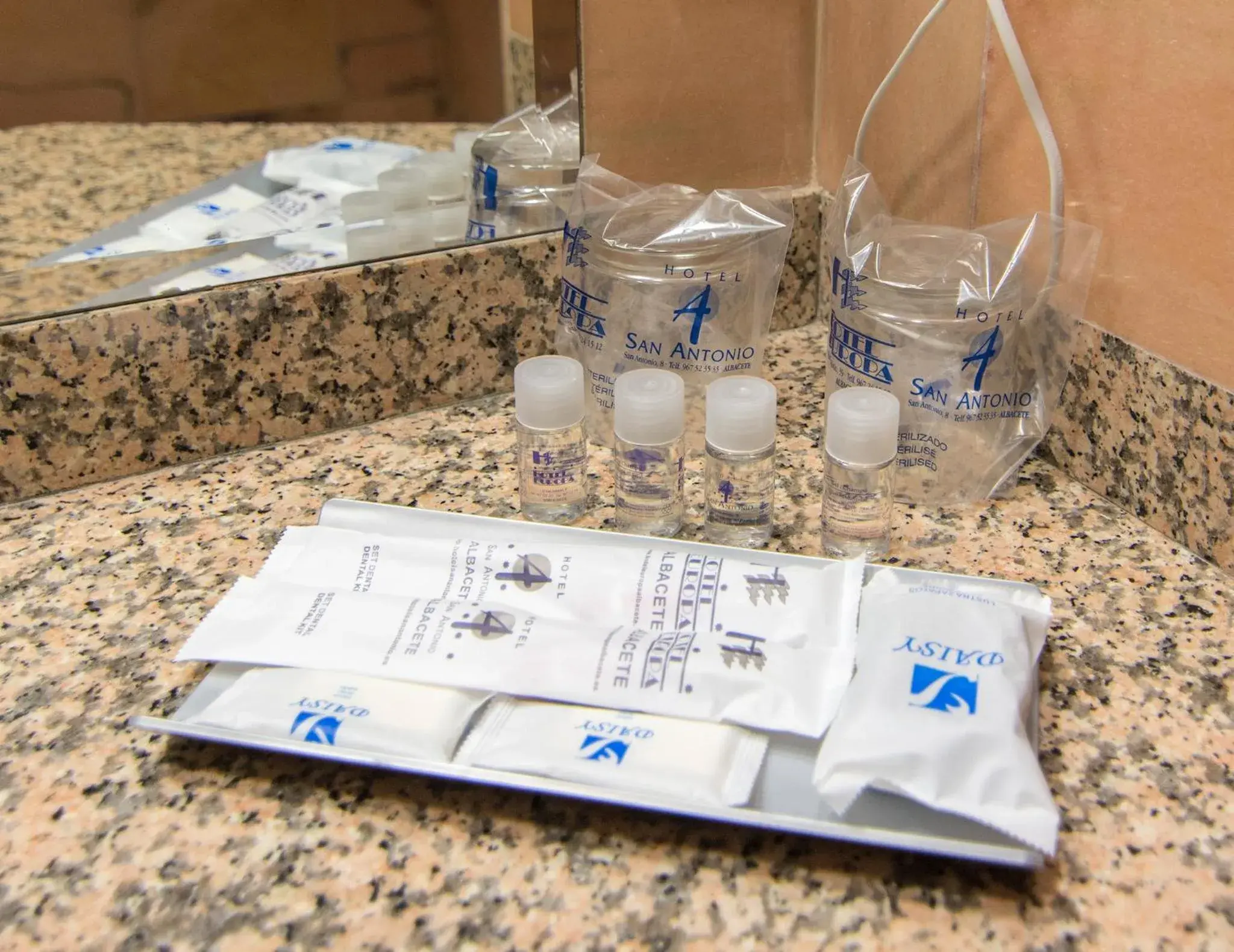 Bathroom in Hotel San Antonio Bathroom in Hotel San Antonio