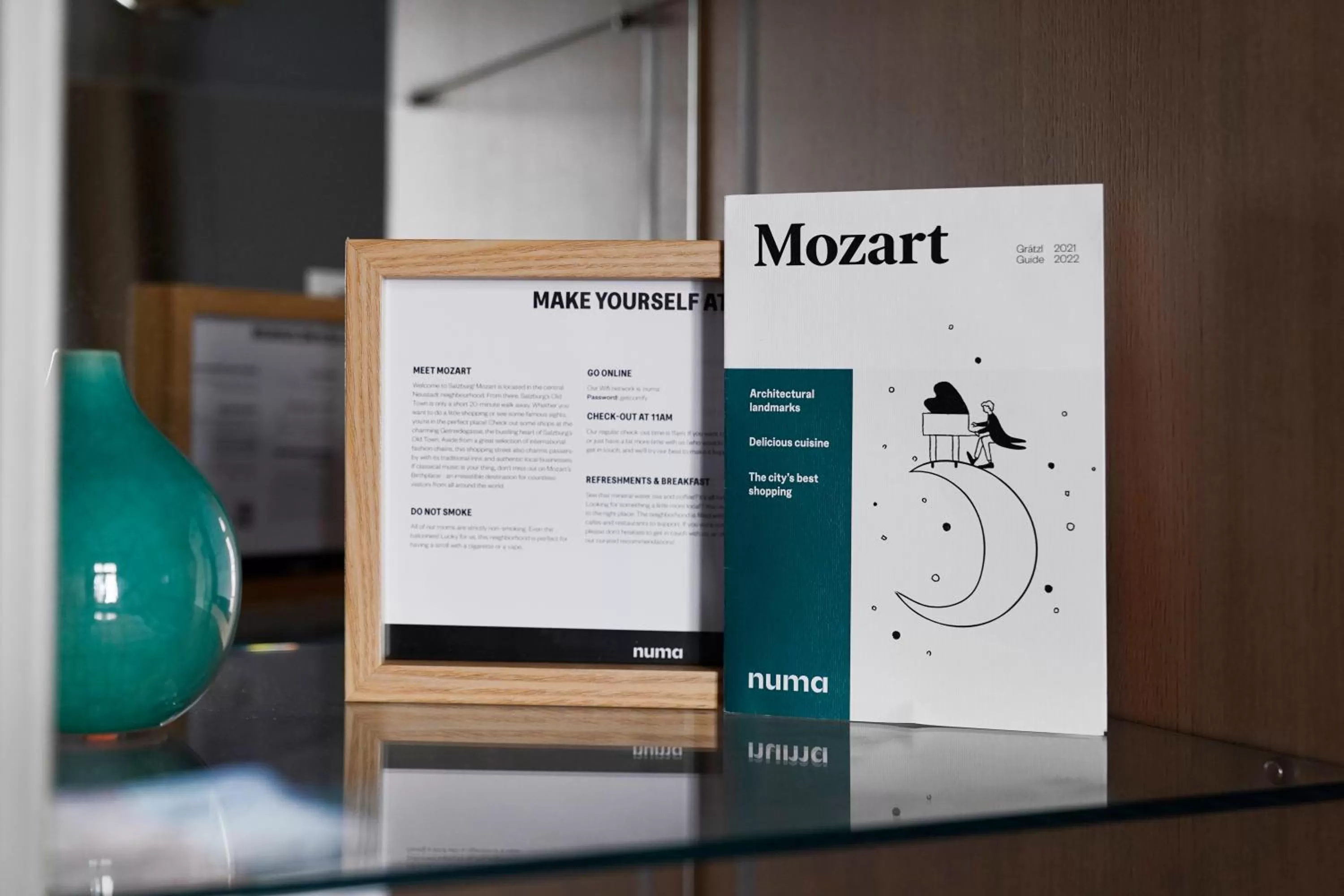 Logo/Certificate/Sign in numa l Mozart