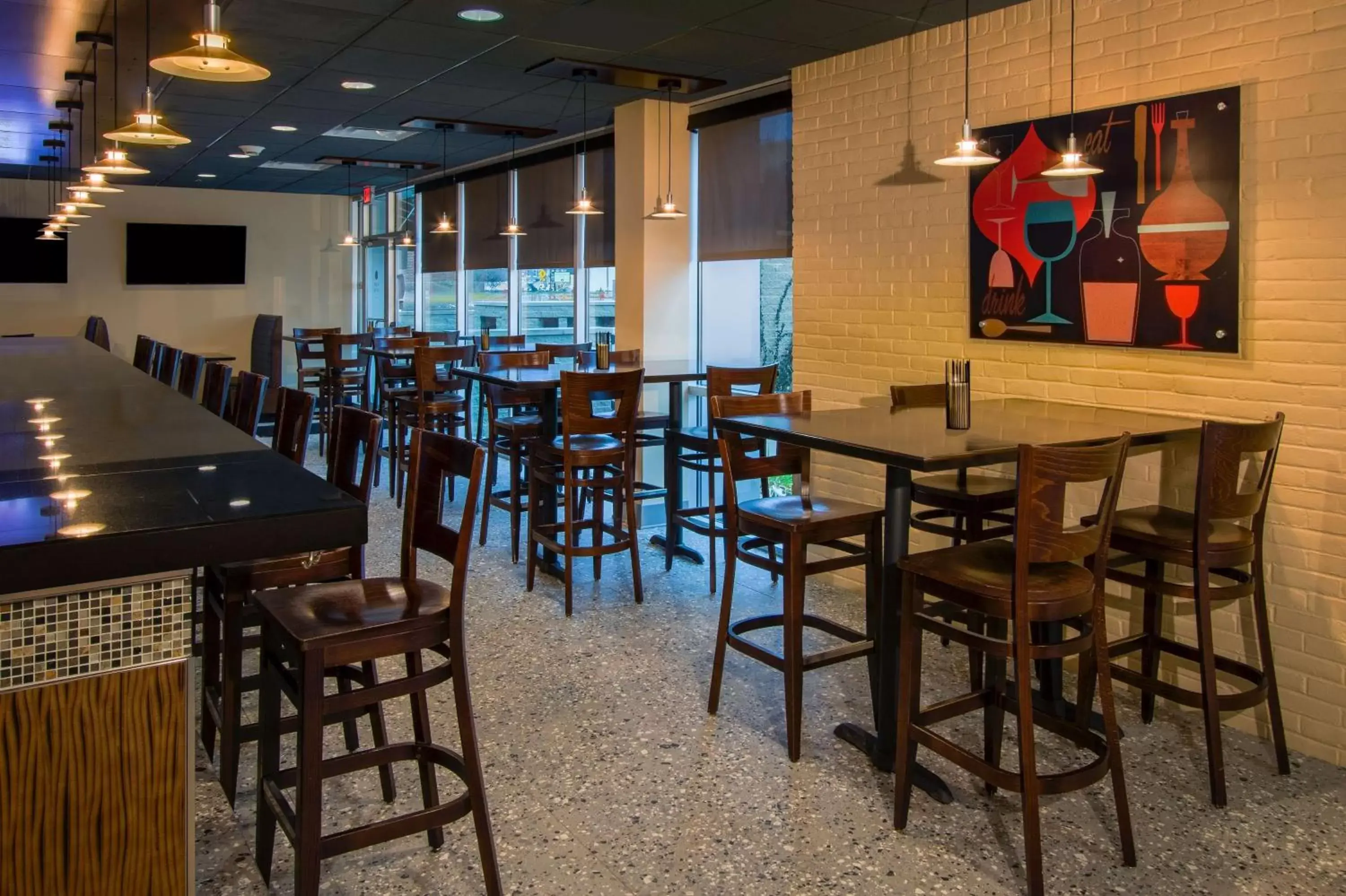 Lounge or bar, Restaurant/Places to Eat in Doubletree by Hilton Newark