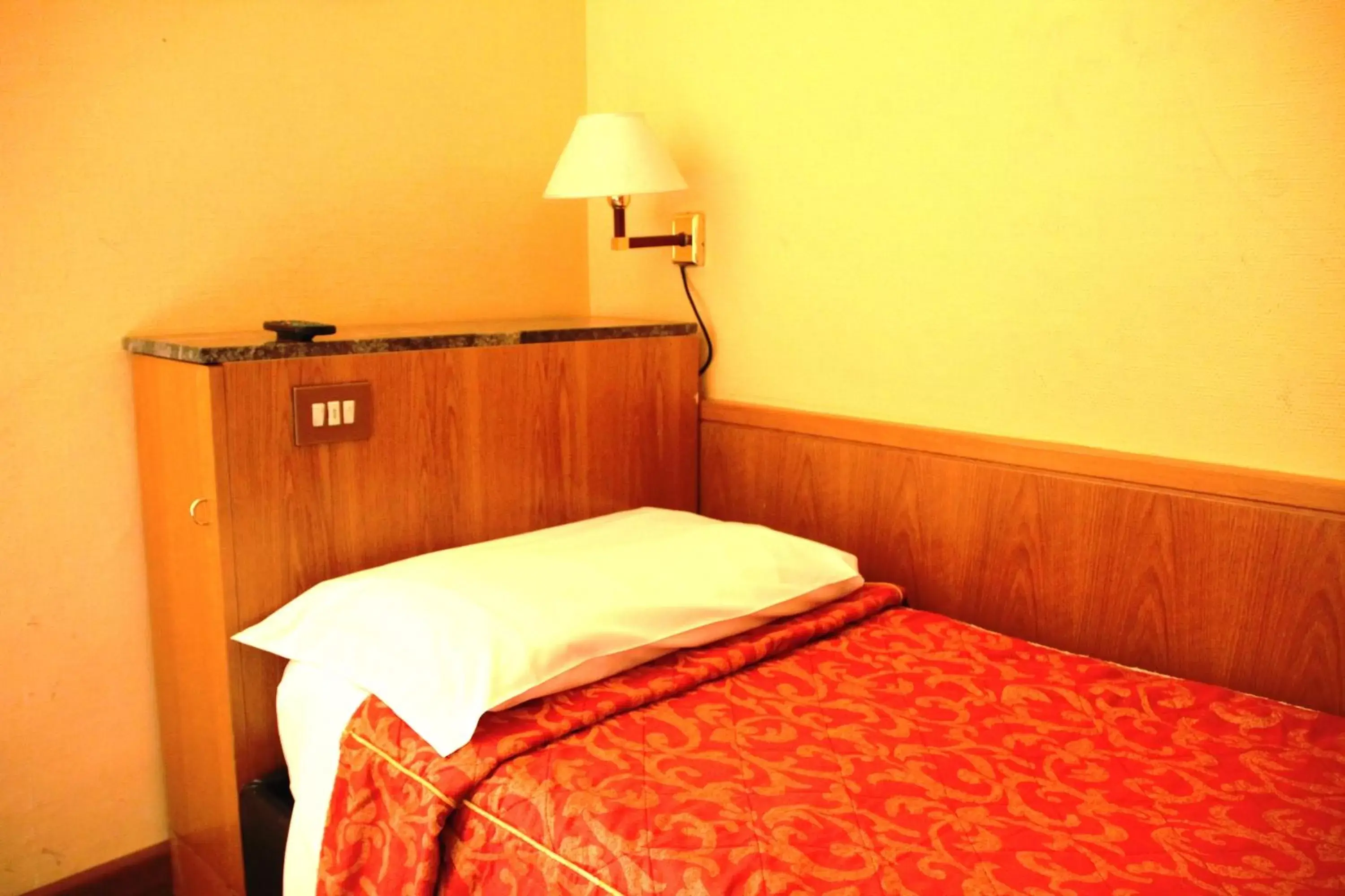 Bed in Hotel Vecchia Milano