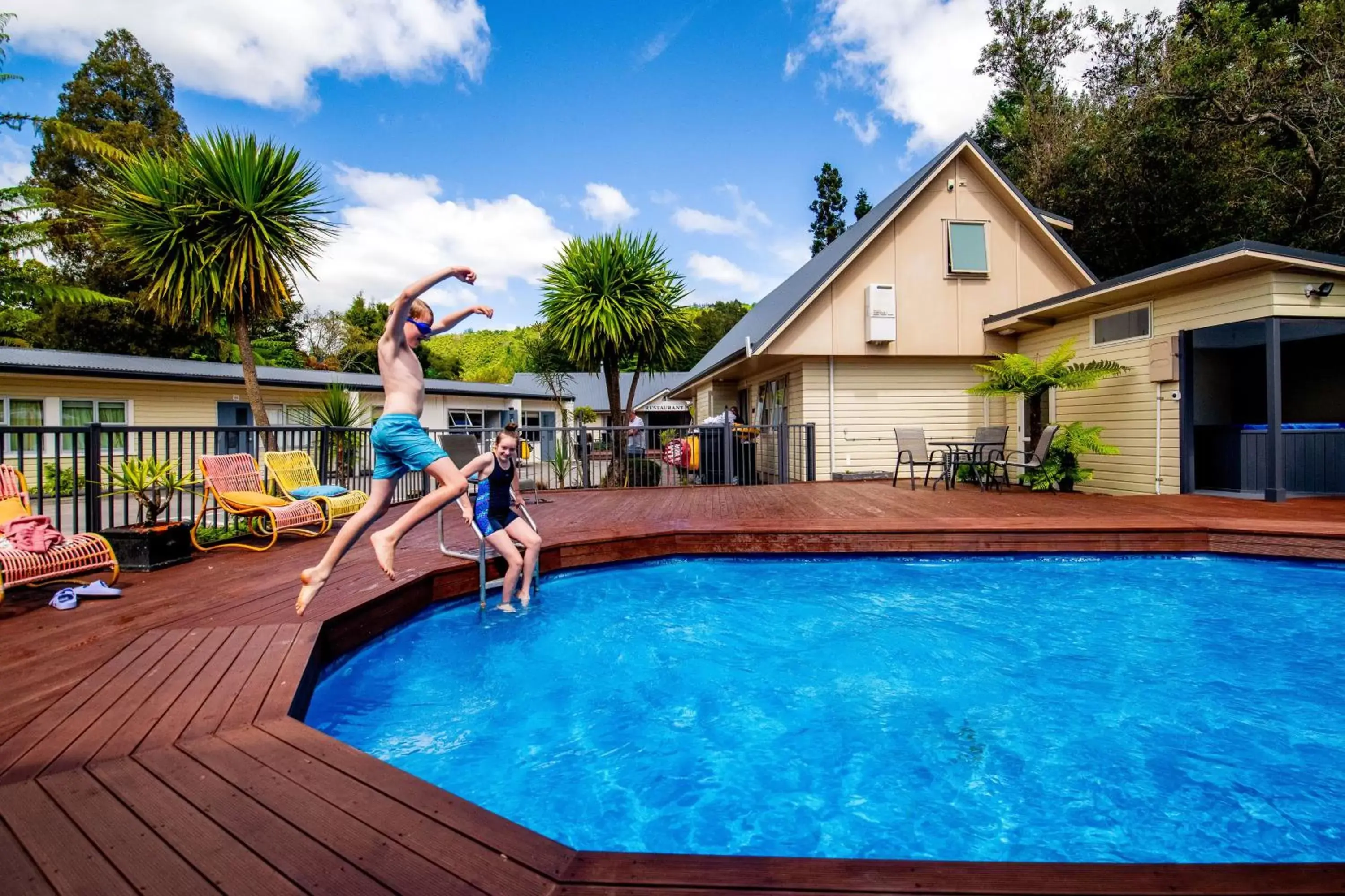 Swimming Pool in Best Western Braeside Rotorua