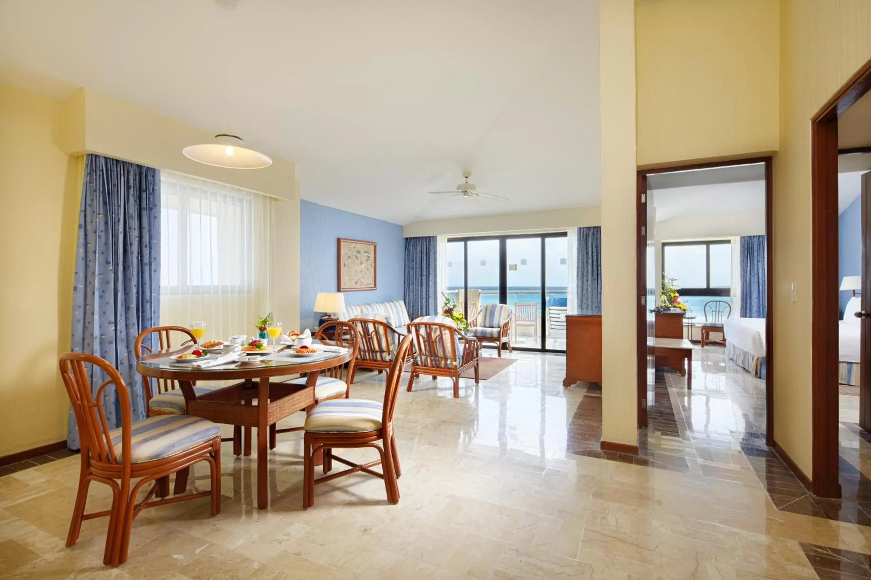 Kitchen or kitchenette, Restaurant/Places to Eat in Occidental Tucancún - All Inclusive