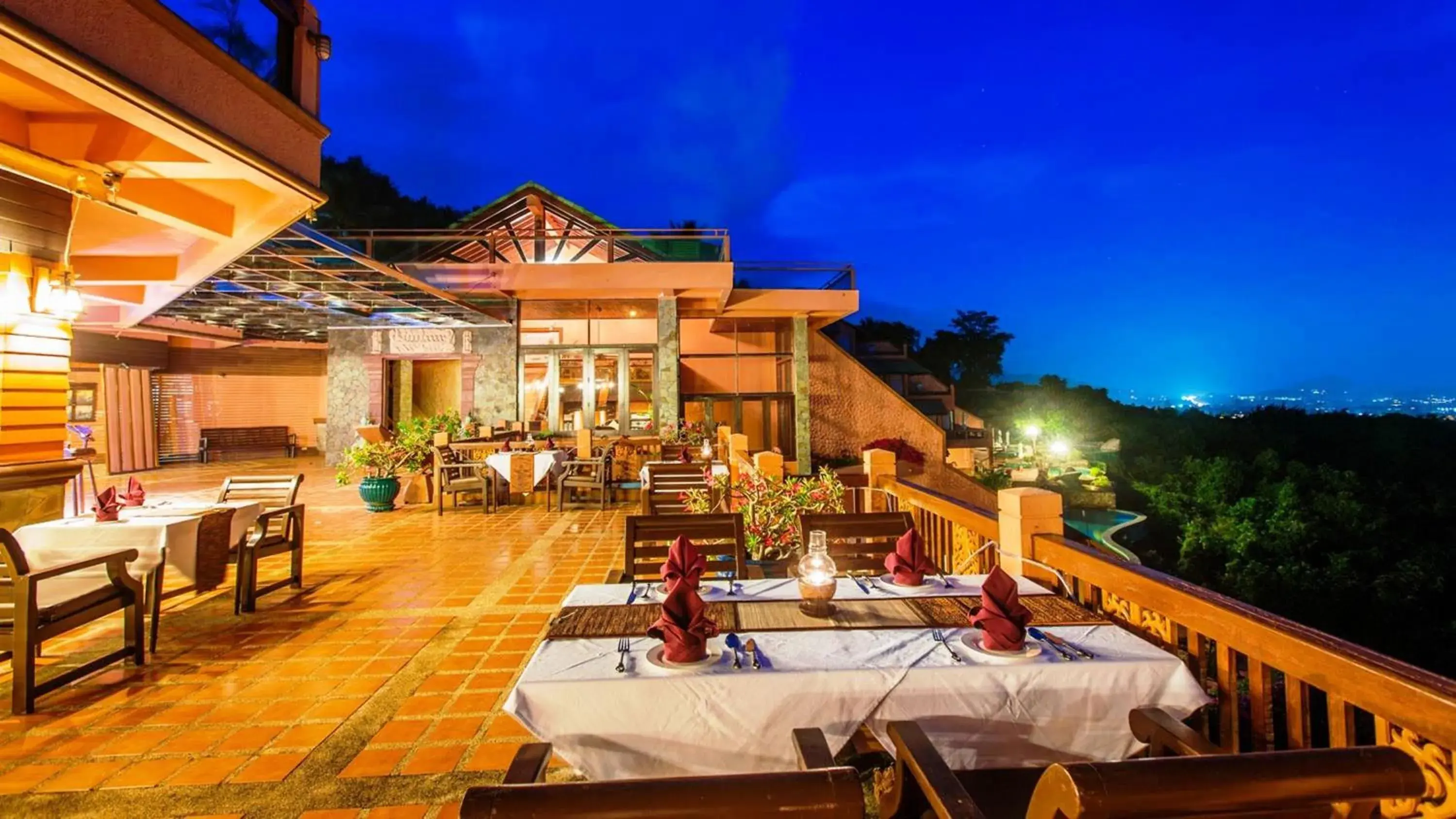 Restaurant/Places to Eat in Samui Bayview Resort & Spa