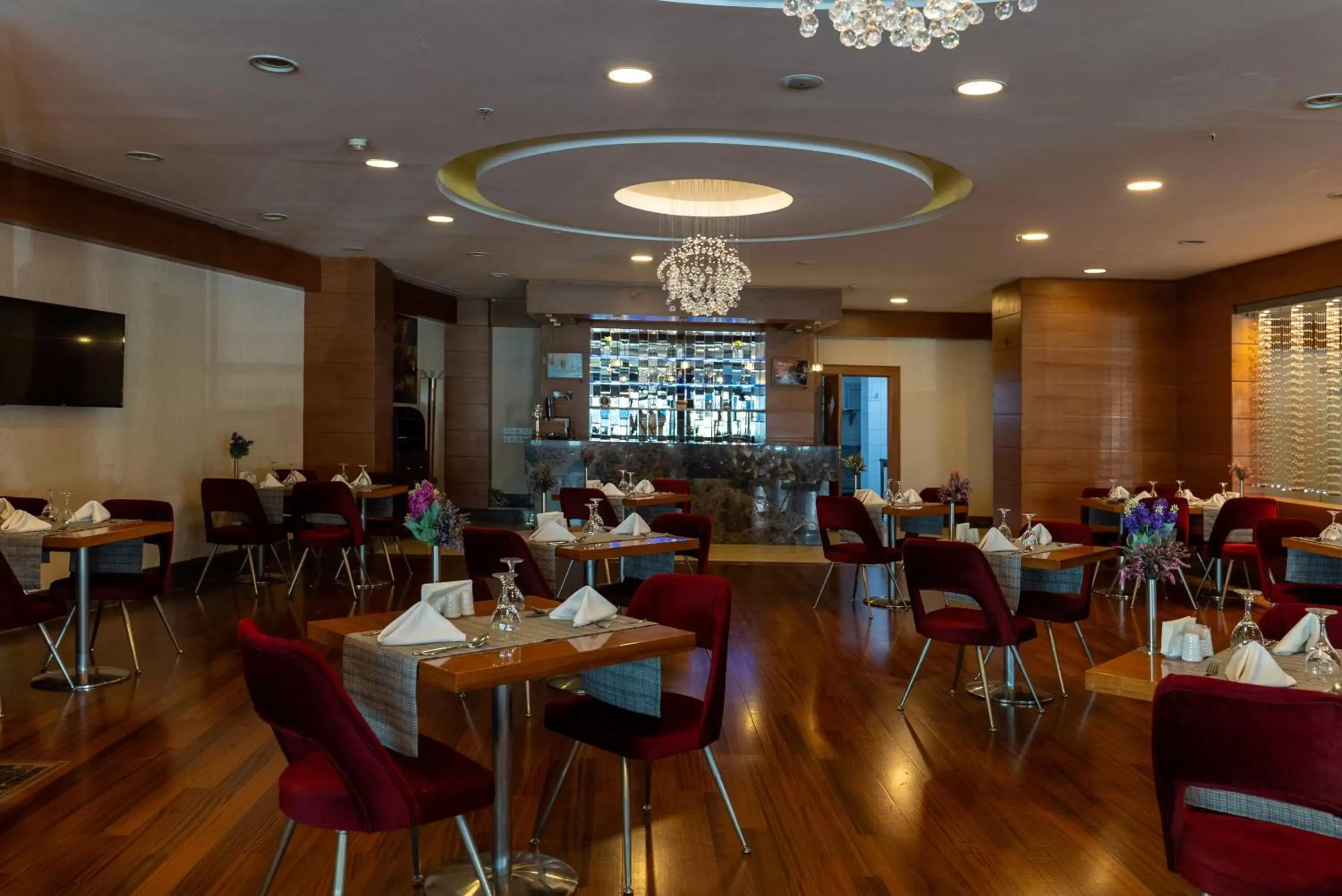 Restaurant/Places to Eat in Ankara Plaza Hotel