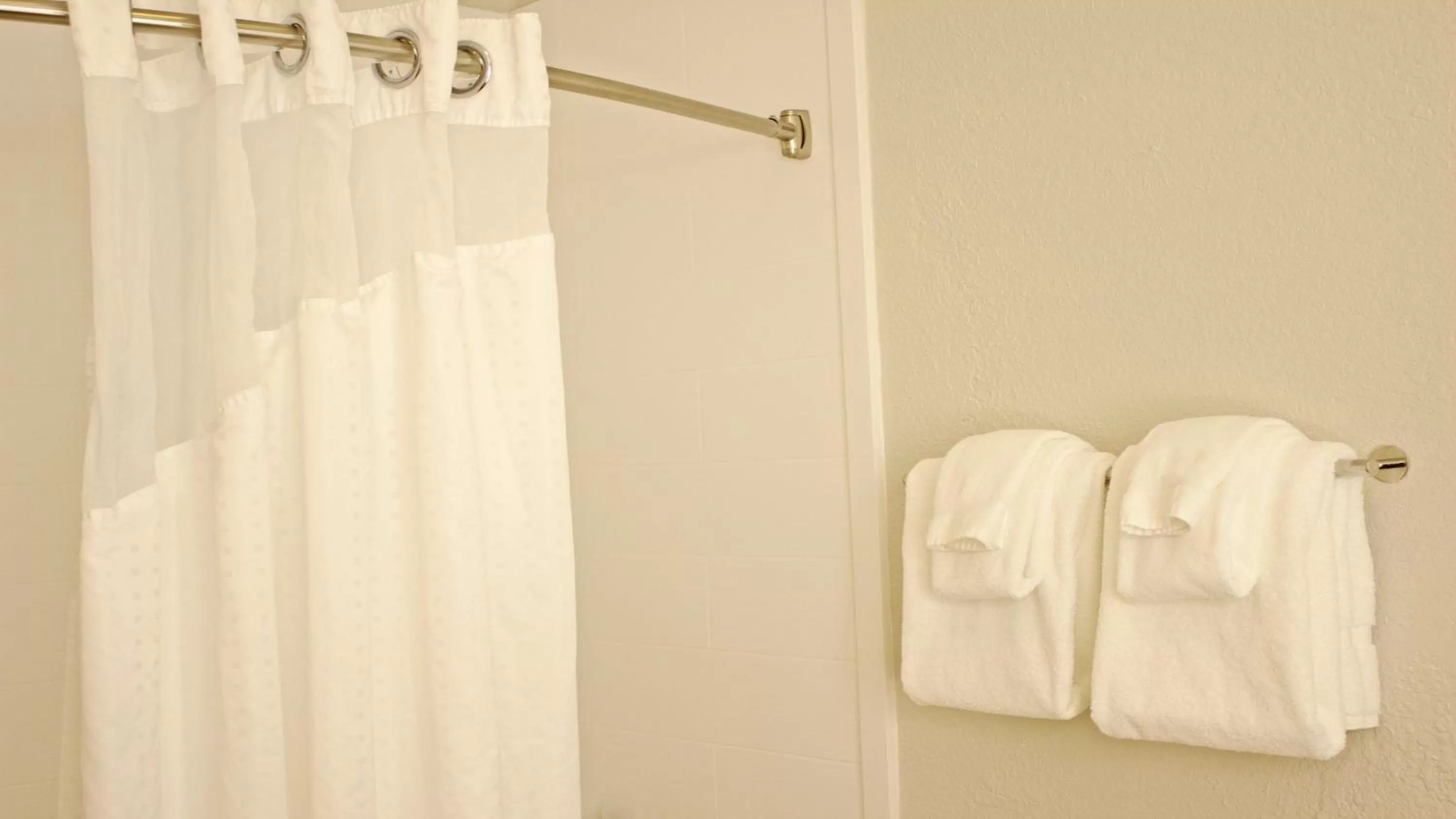 Bathroom in Holiday Inn Express Winfield - Teays Valley by IHG
