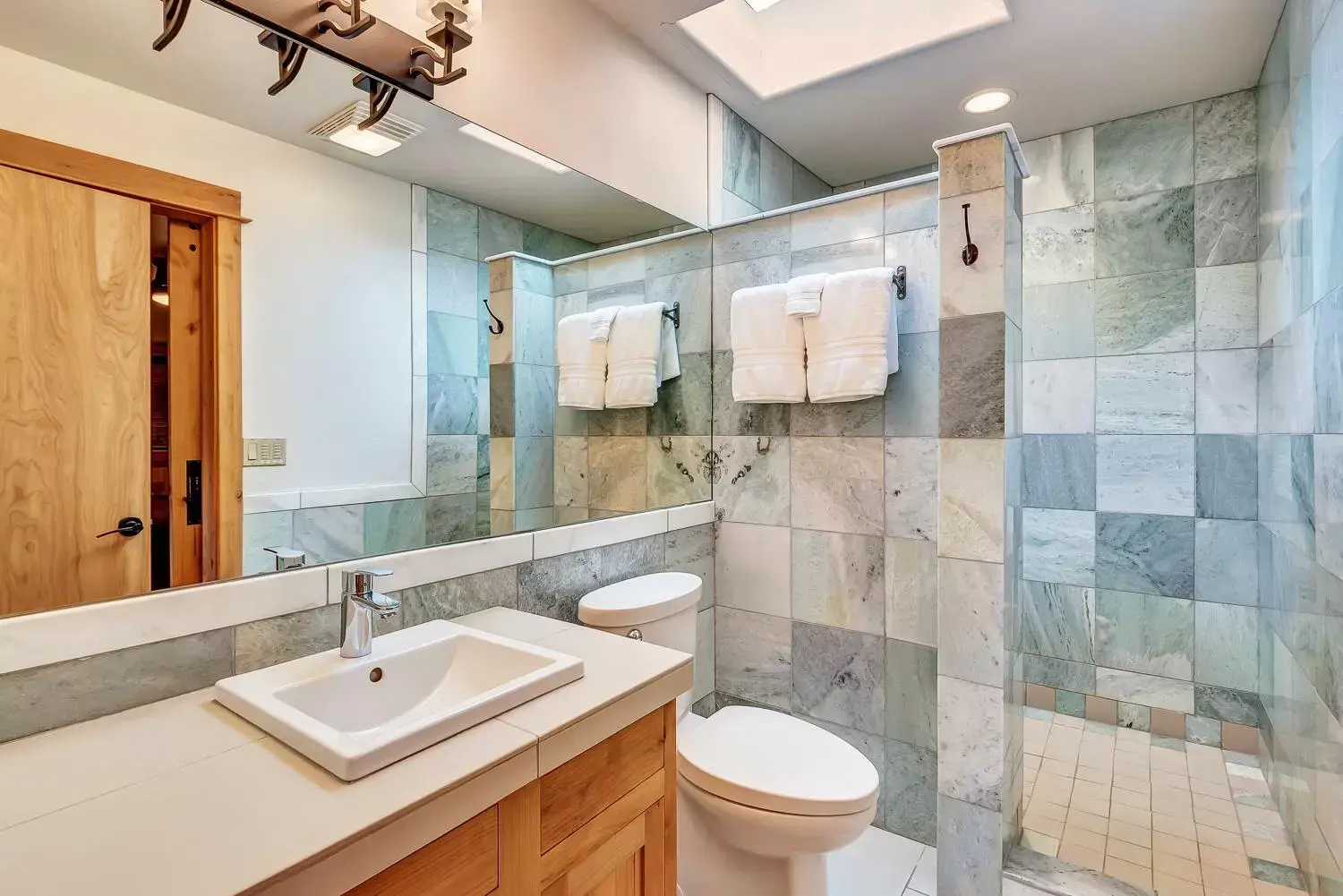 Shower, Bathroom in Wall Street Suites