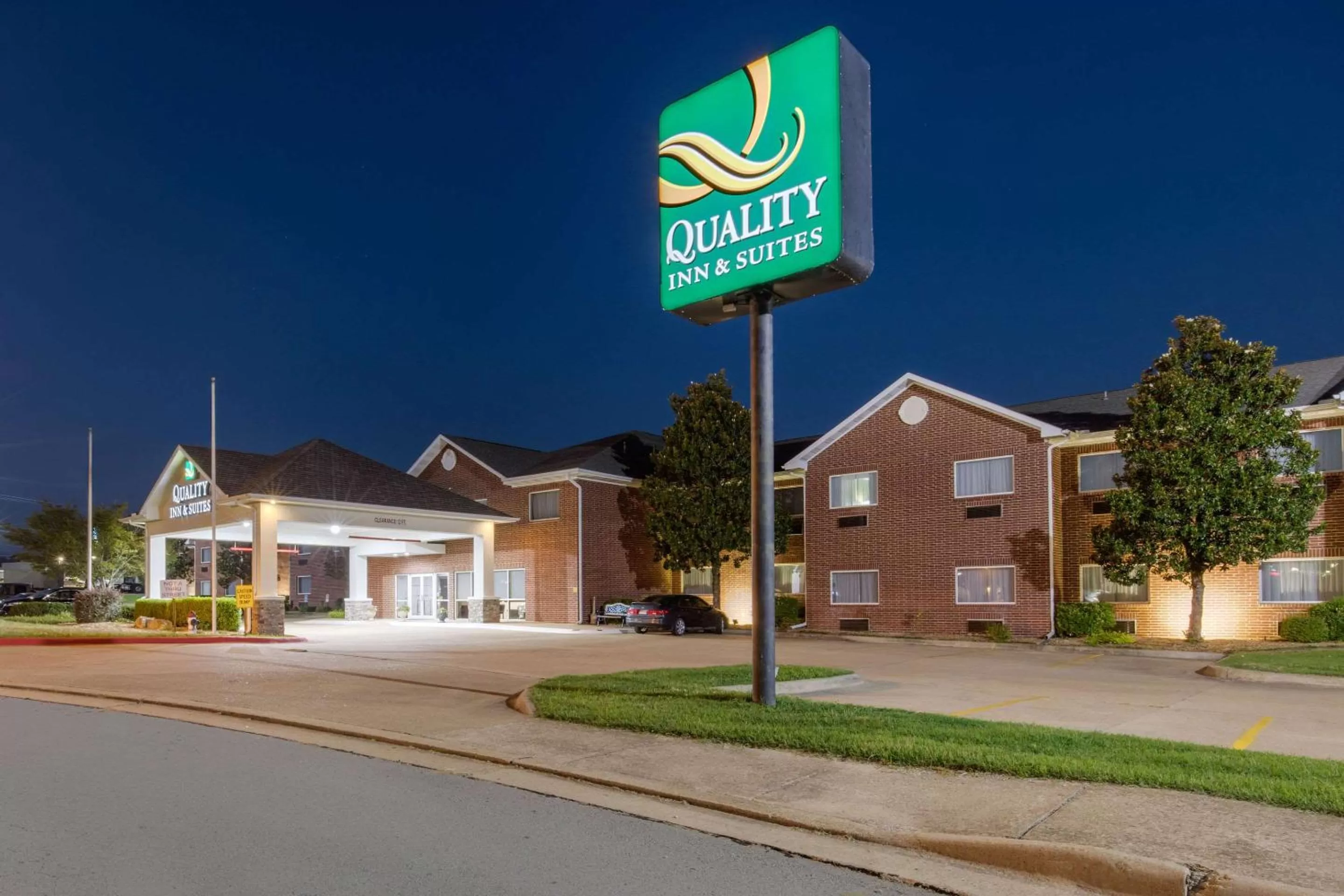 Property building in Quality Inn & Suites Mountain Home North
