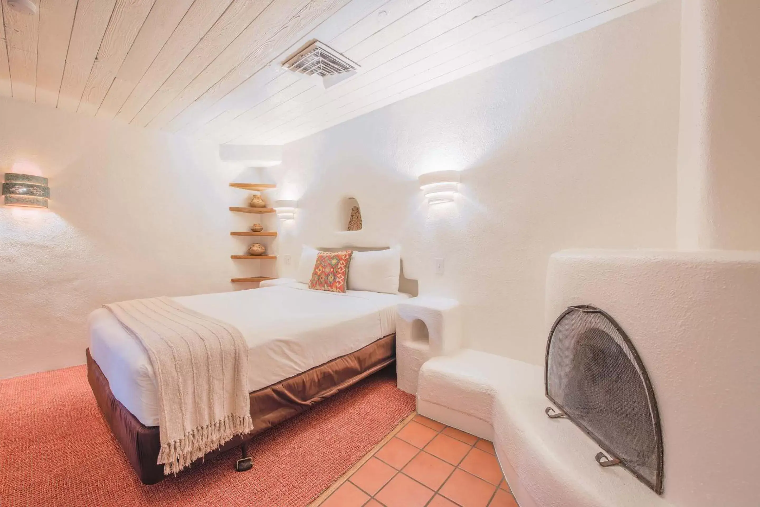 Bed, Bathroom in The Historic Taos Inn