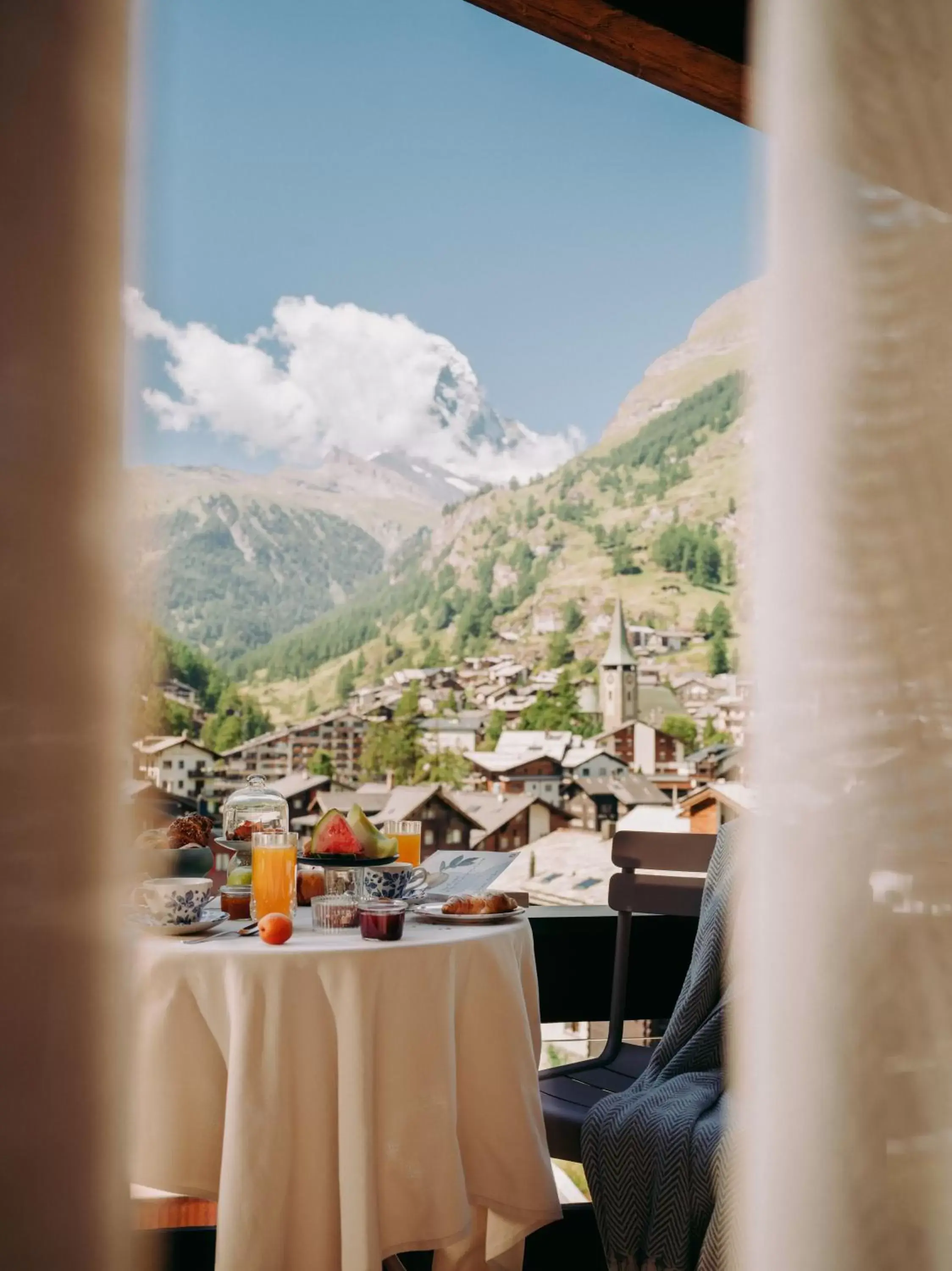 Balcony/Terrace, Mountain View in BEAUSiTE Zermatt