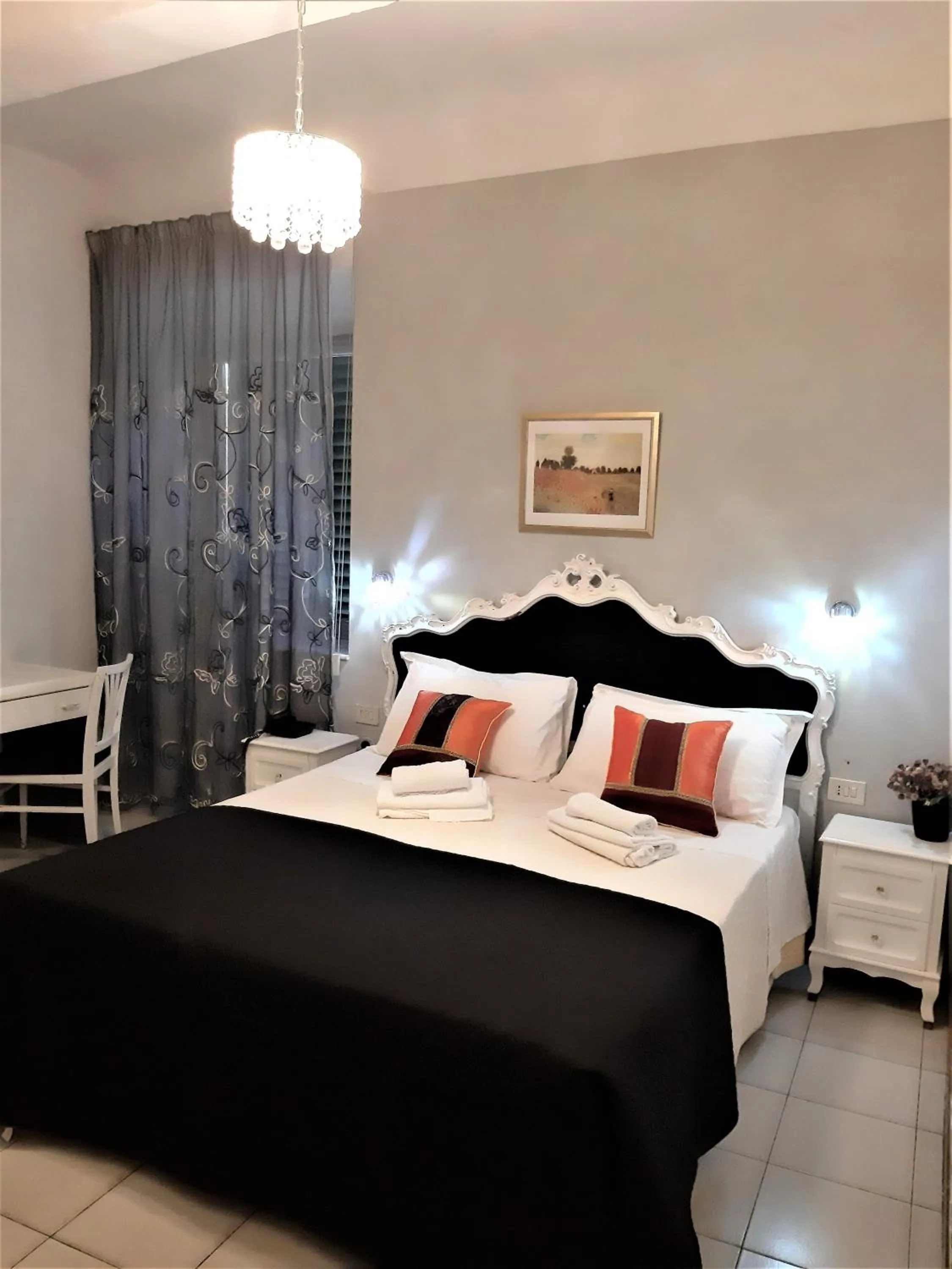 Bed in Hotel Victoria