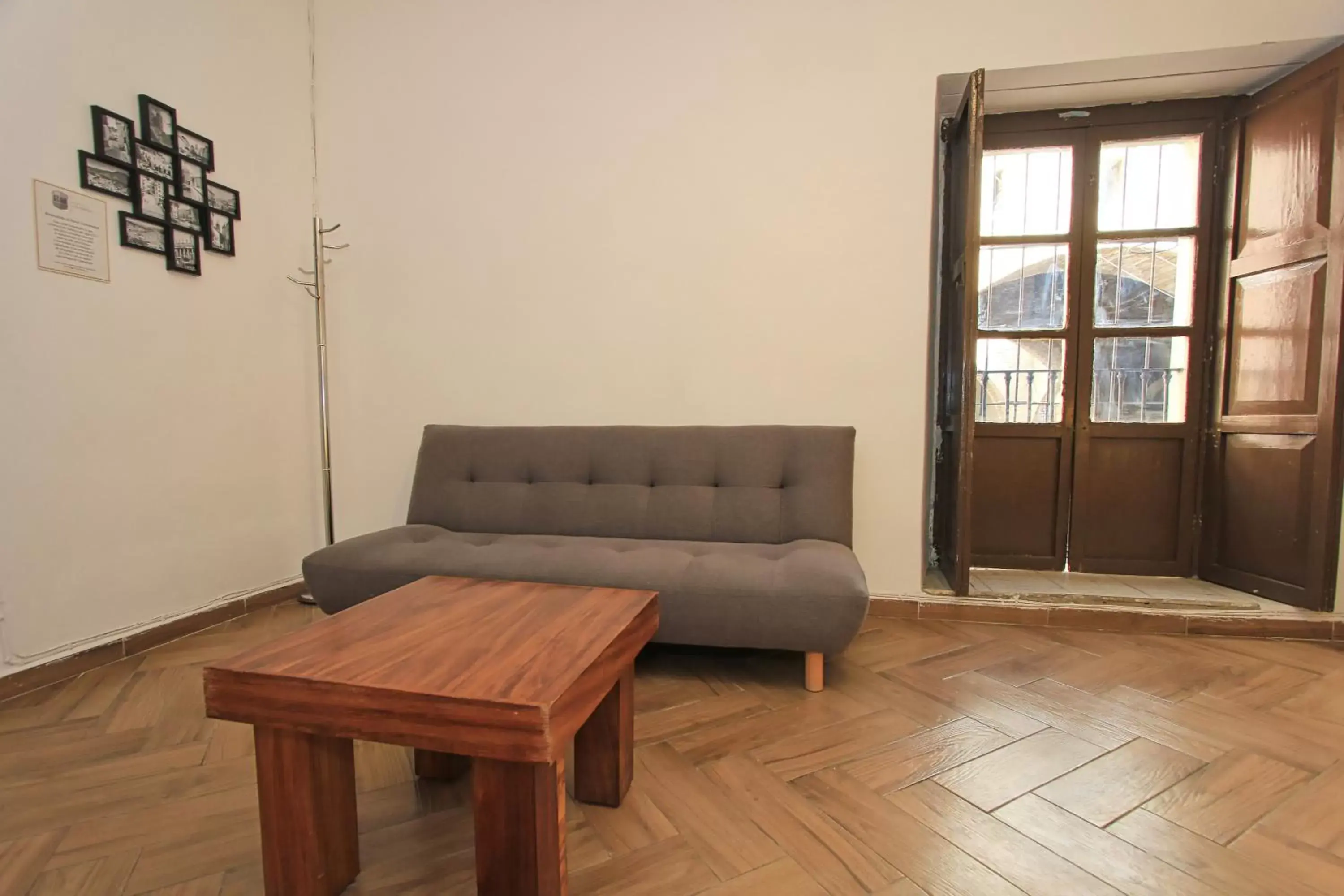 Bedroom, Seating Area in Hotel Universidad