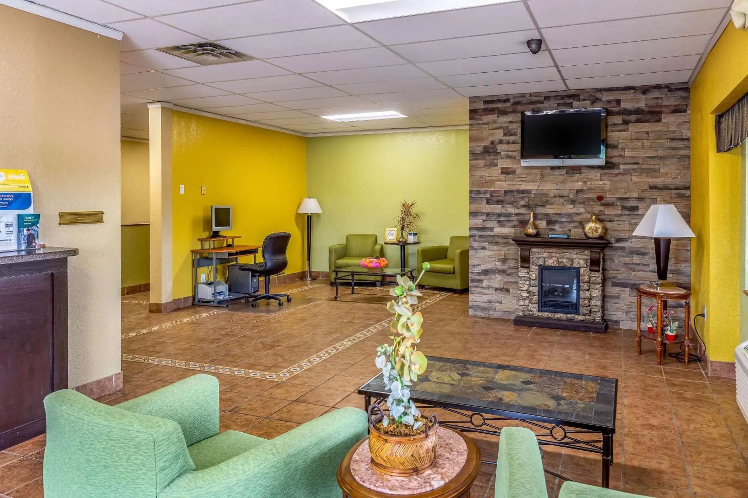 Lobby or reception in Econo Lodge Inn & Suites Newton